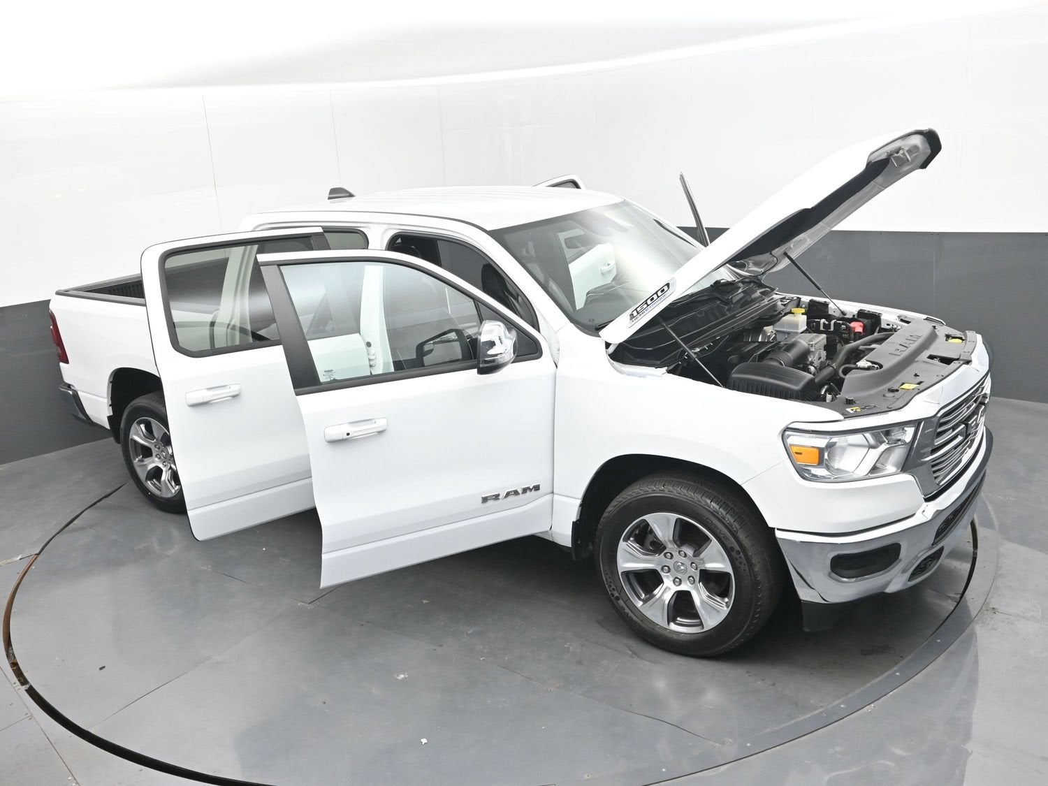 2024 RAM 1500 Laramie