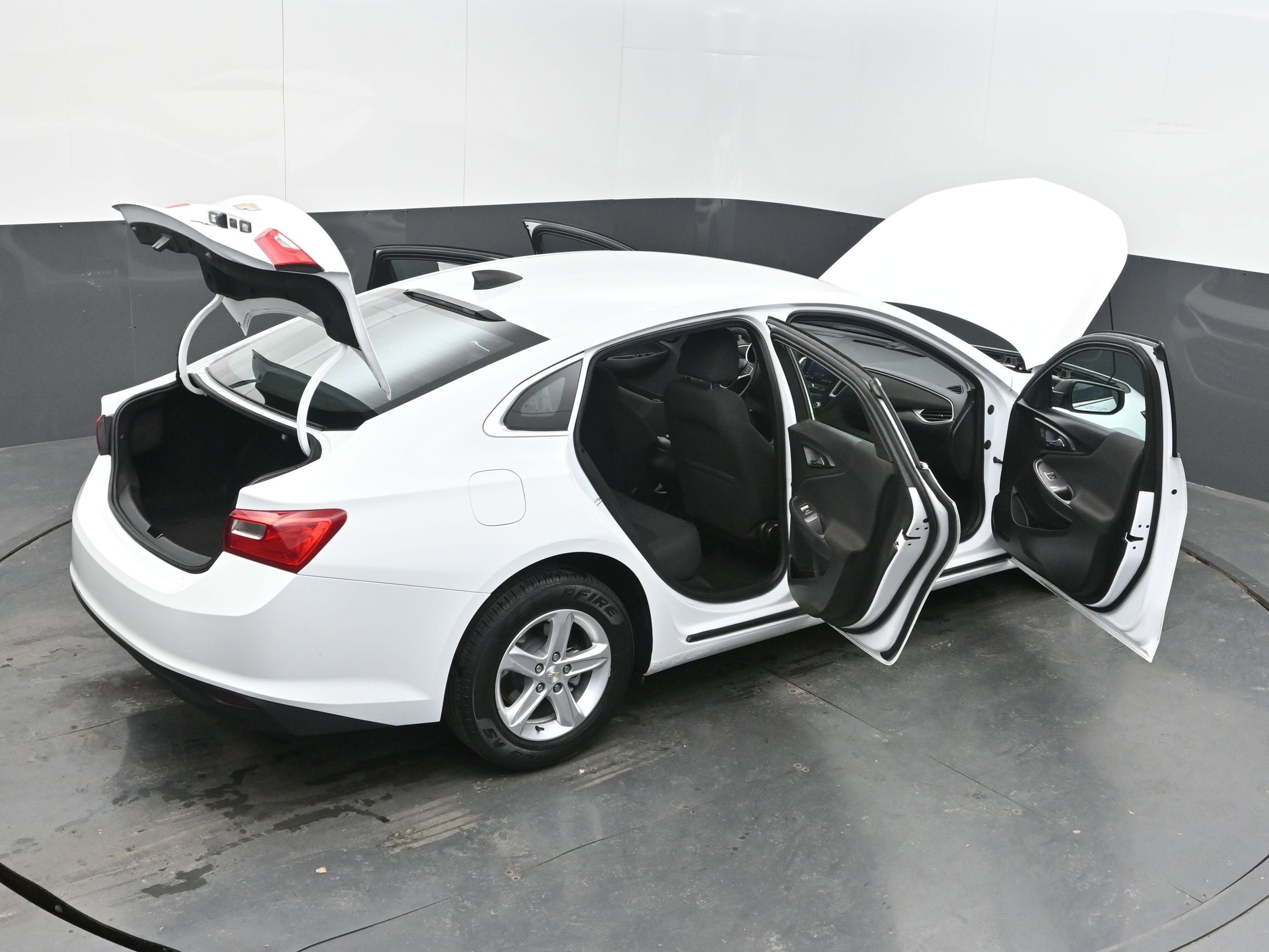 2023 Chevrolet Malibu LS