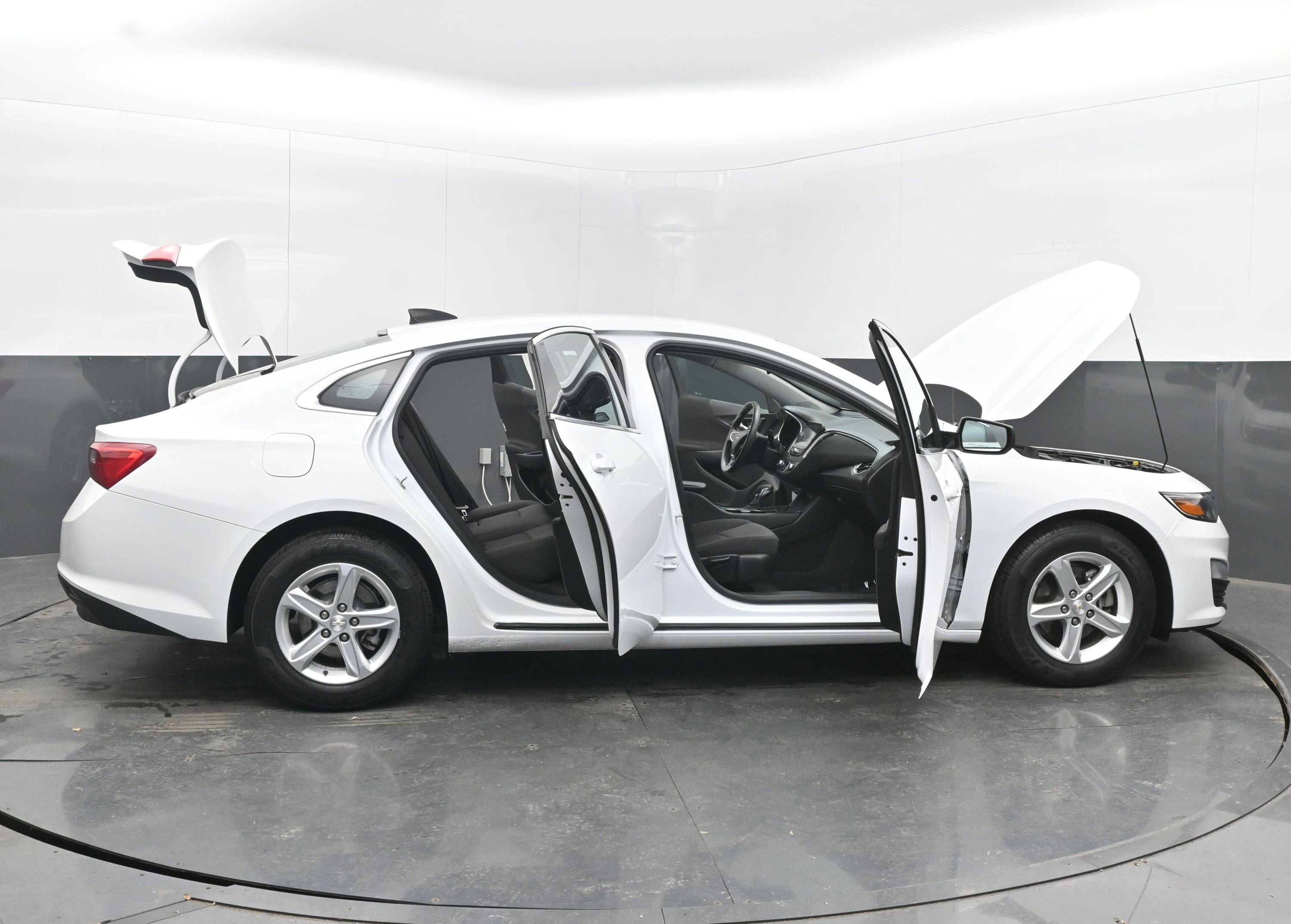 2023 Chevrolet Malibu LS