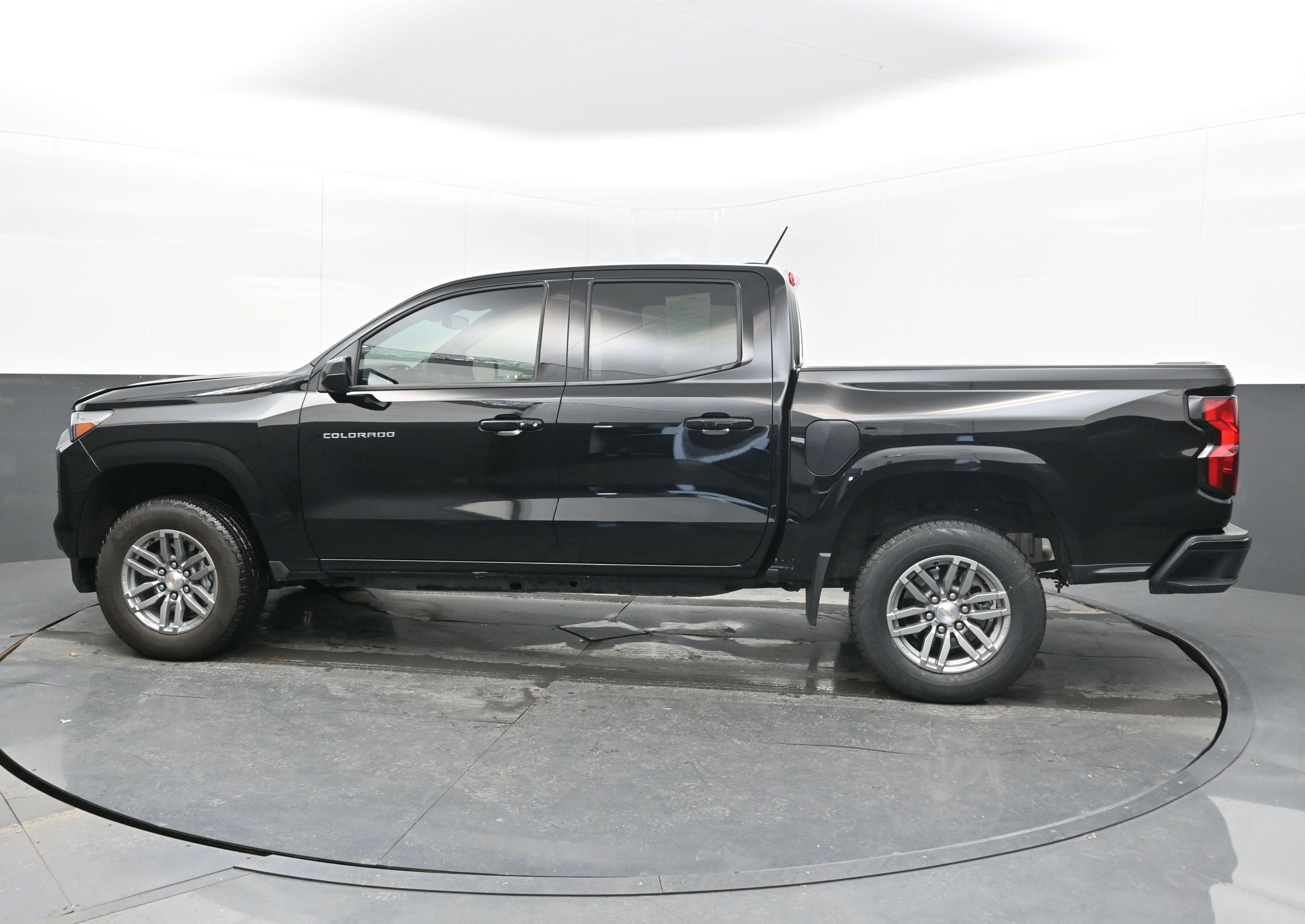 2024 Chevrolet Colorado 2WD LT