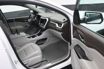 2022 GMC Acadia SLT