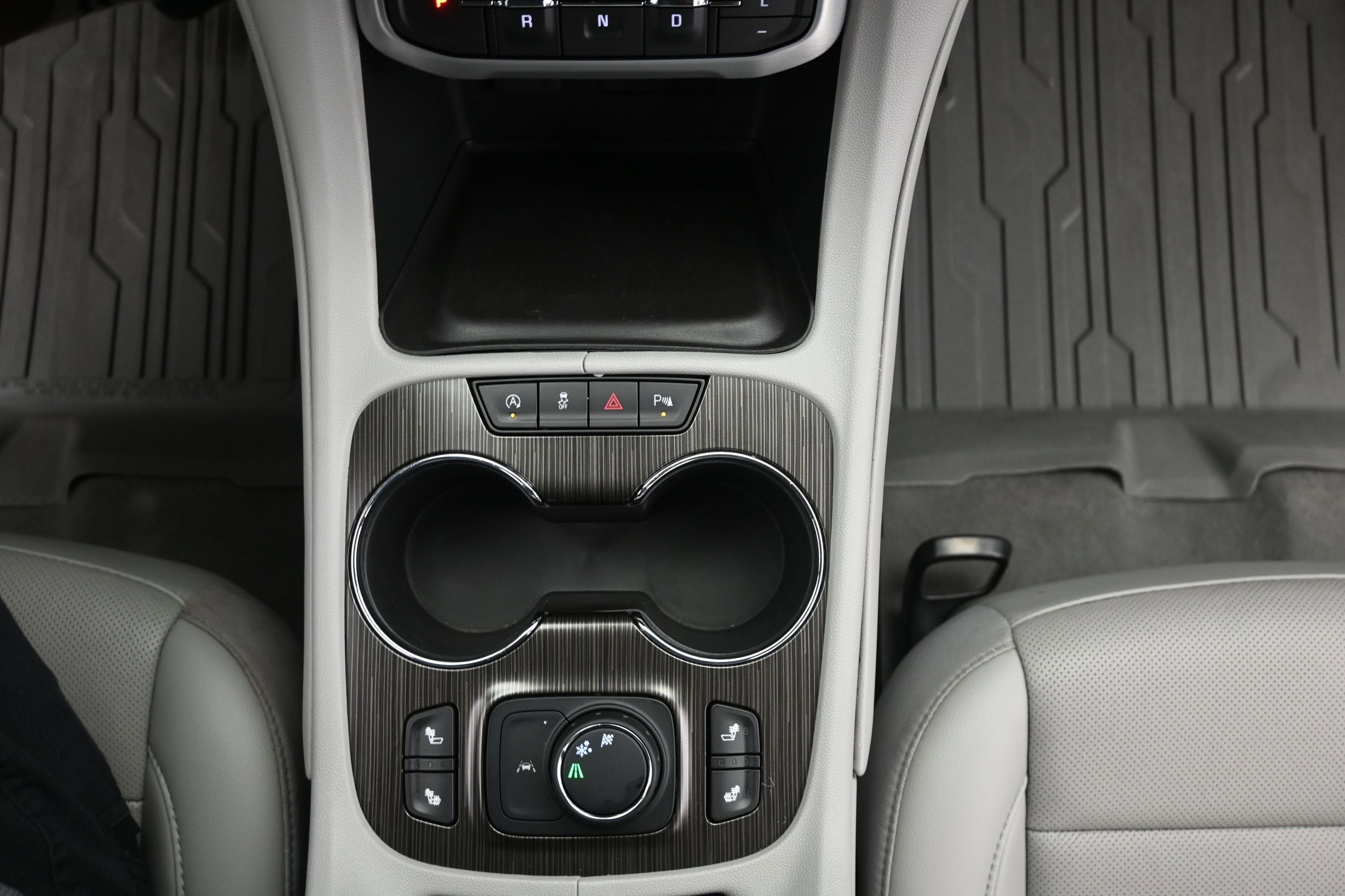 2022 GMC Acadia SLT