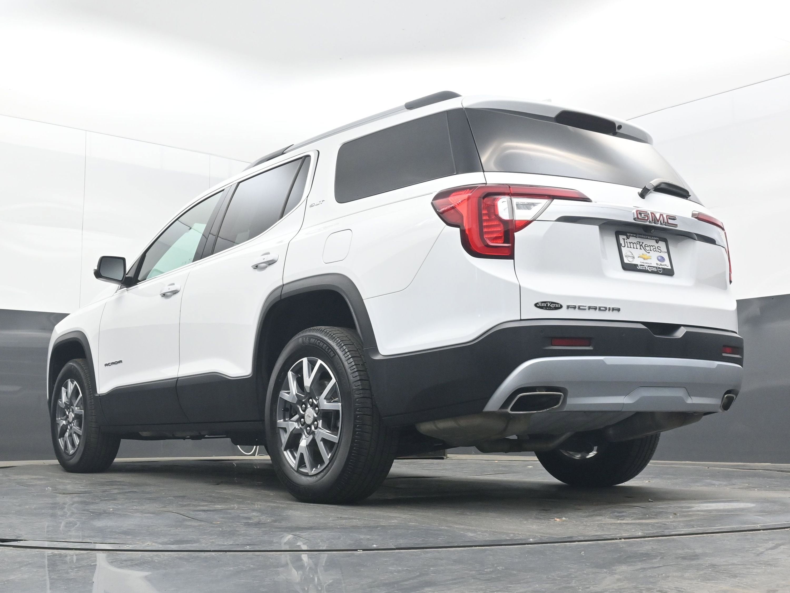 2022 GMC Acadia SLT