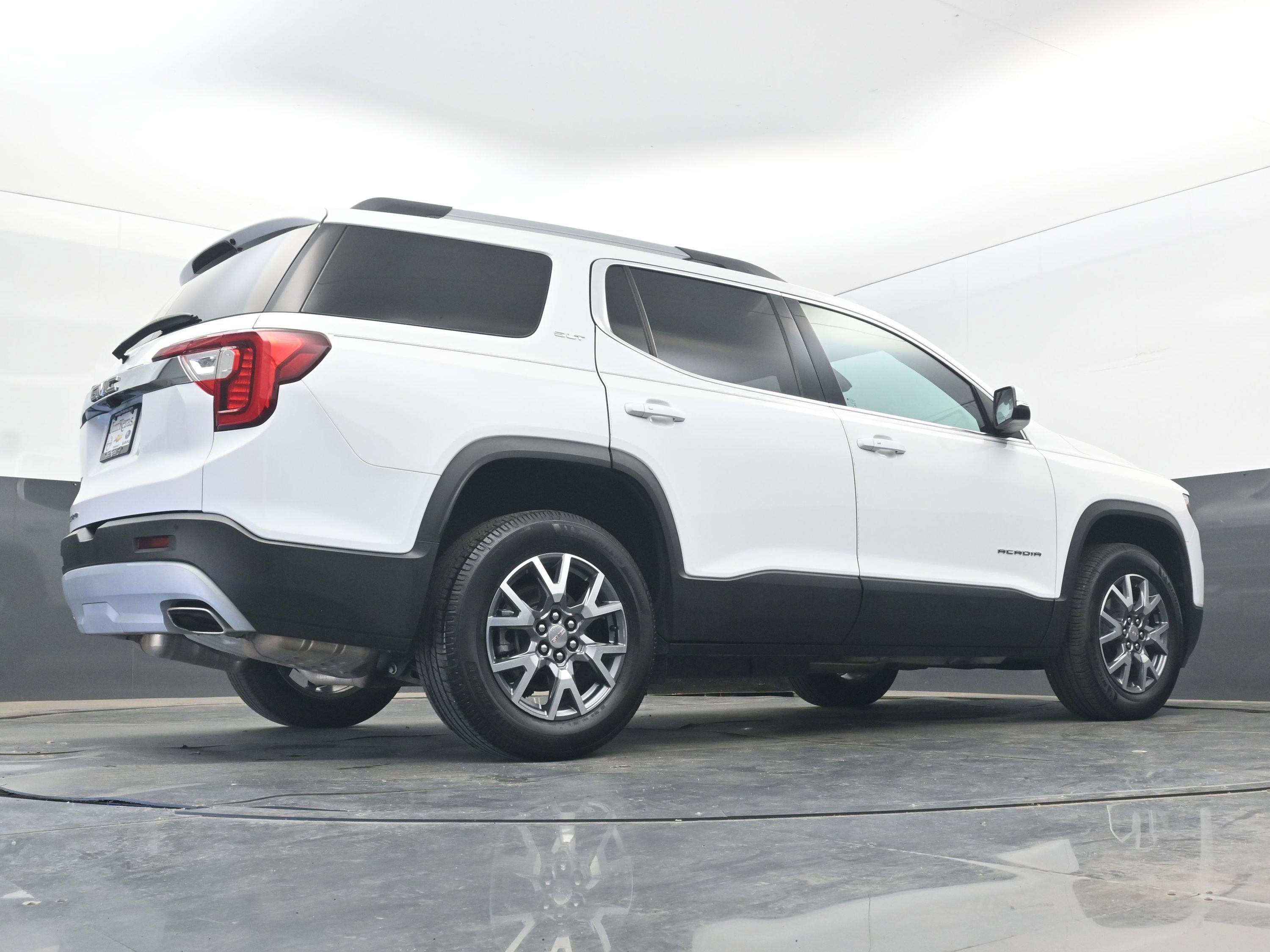 2022 GMC Acadia SLT