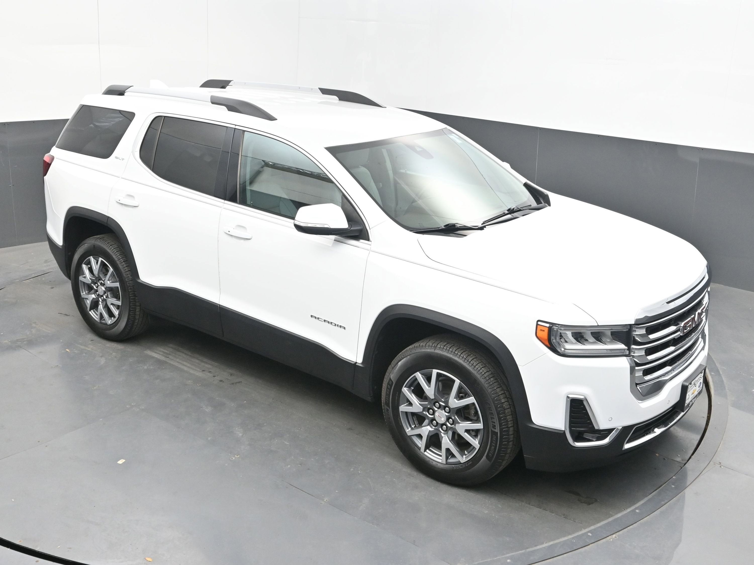 2022 GMC Acadia SLT