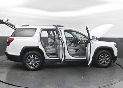2022 GMC Acadia SLT