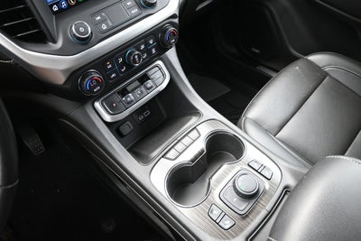 2021 GMC Acadia SLT