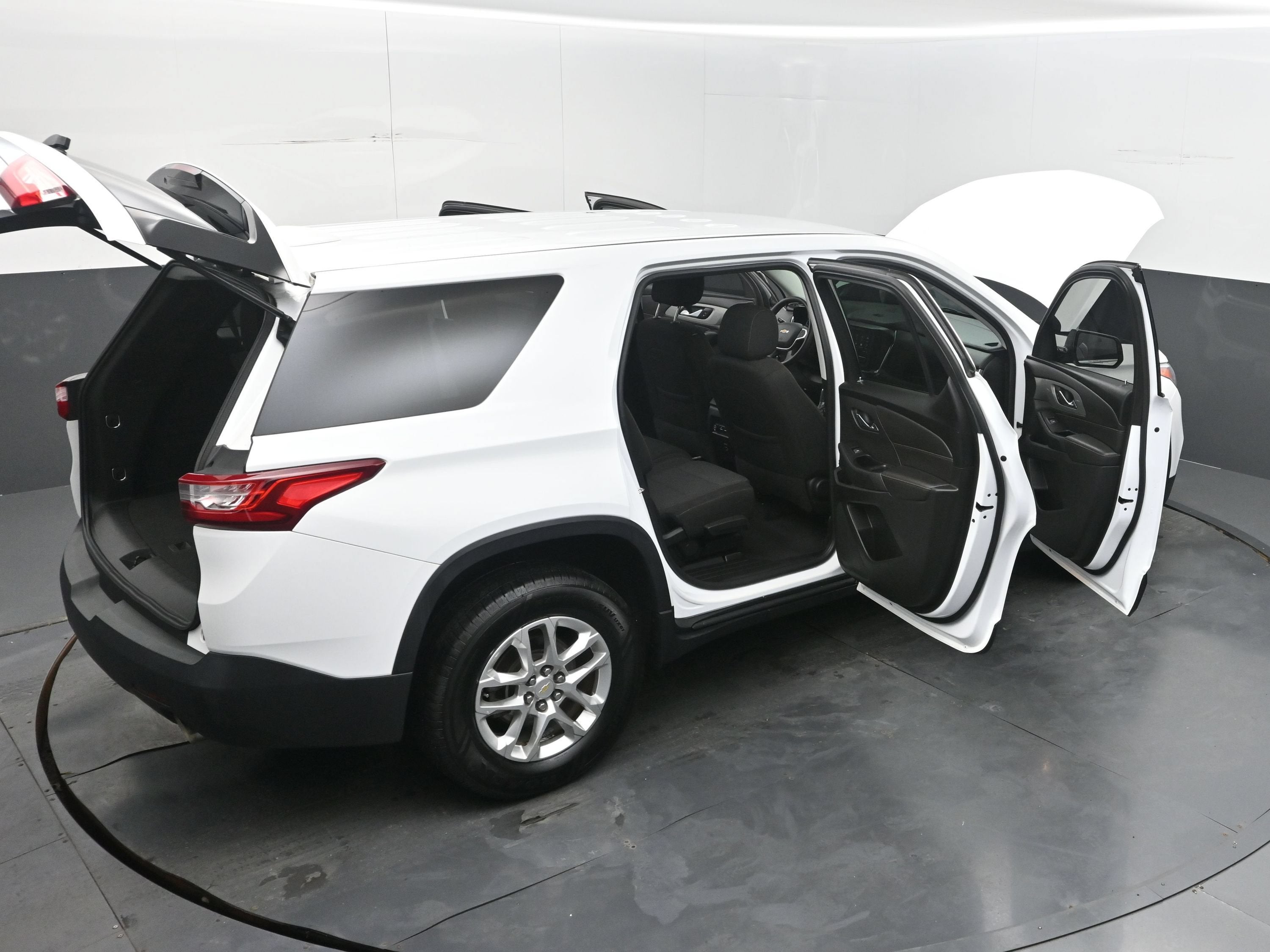 2020 Chevrolet Traverse LS
