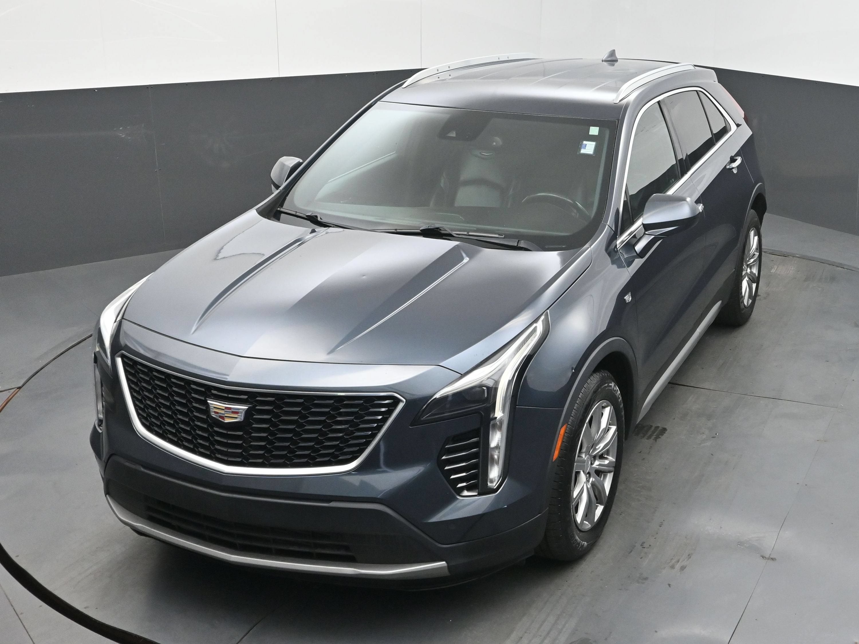 2020 Cadillac XT4 FWD Premium Luxury