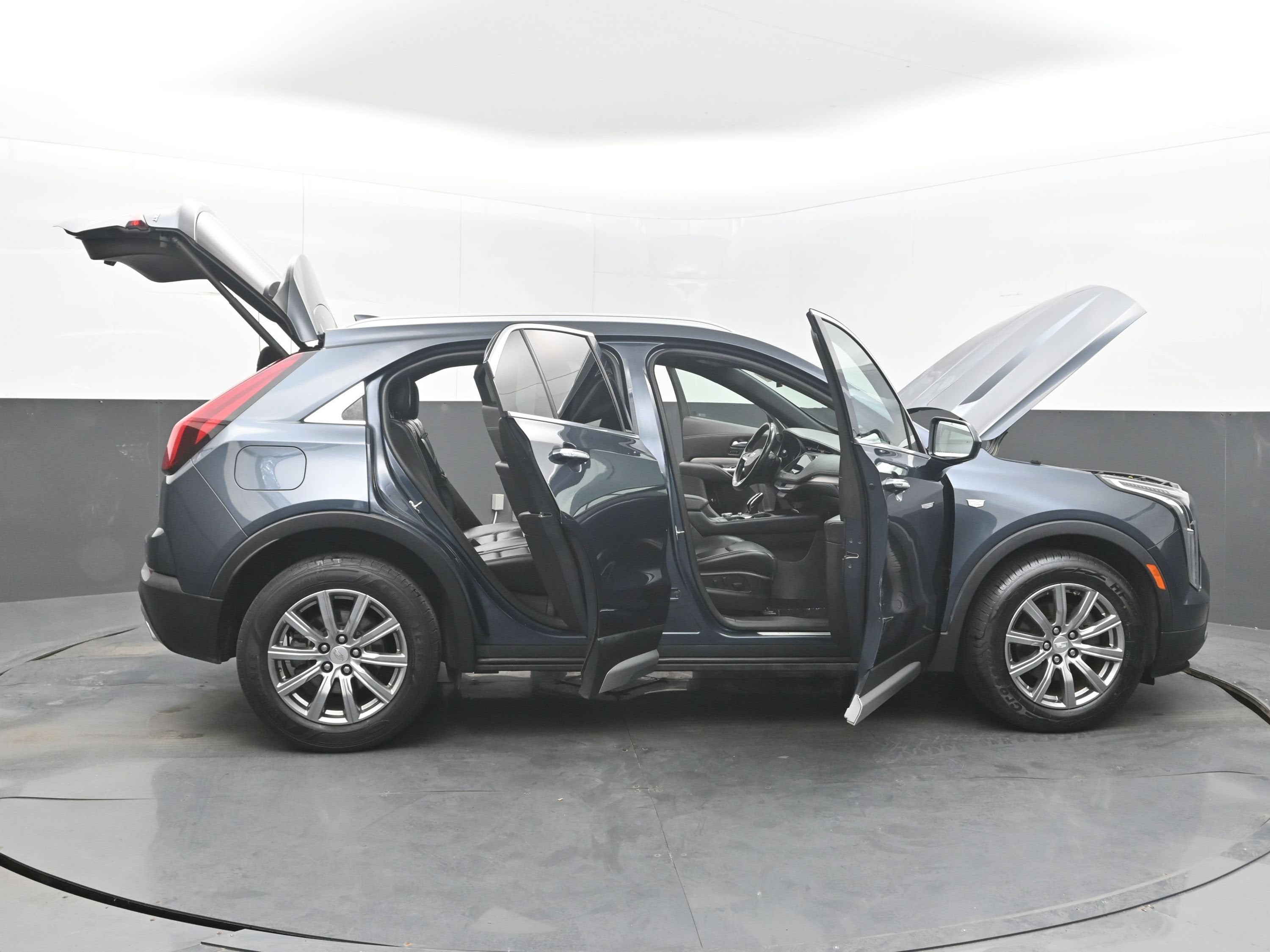 2020 Cadillac XT4 FWD Premium Luxury