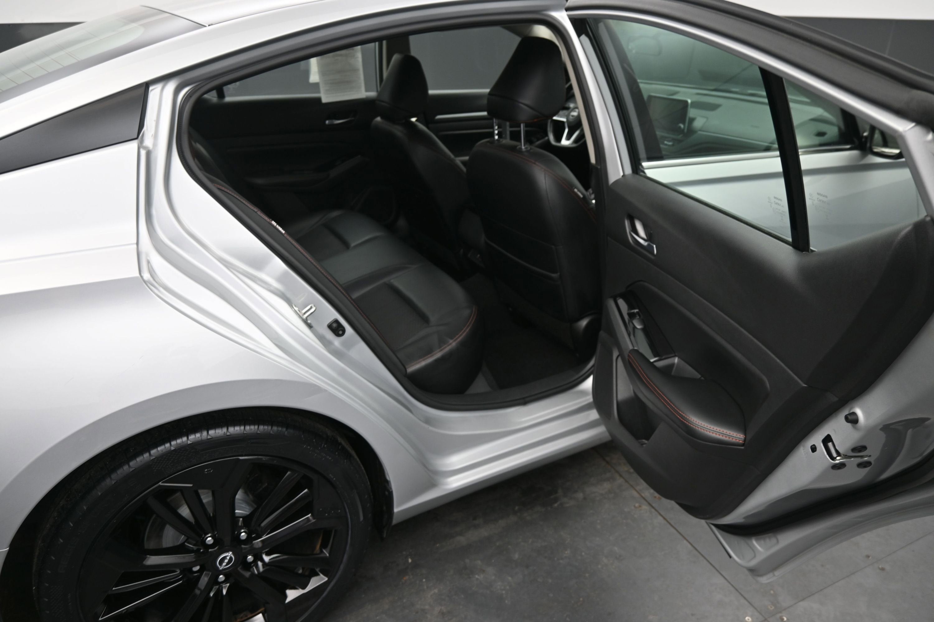 2024 Nissan ALTIMA SR