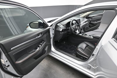 2024 Nissan ALTIMA SR