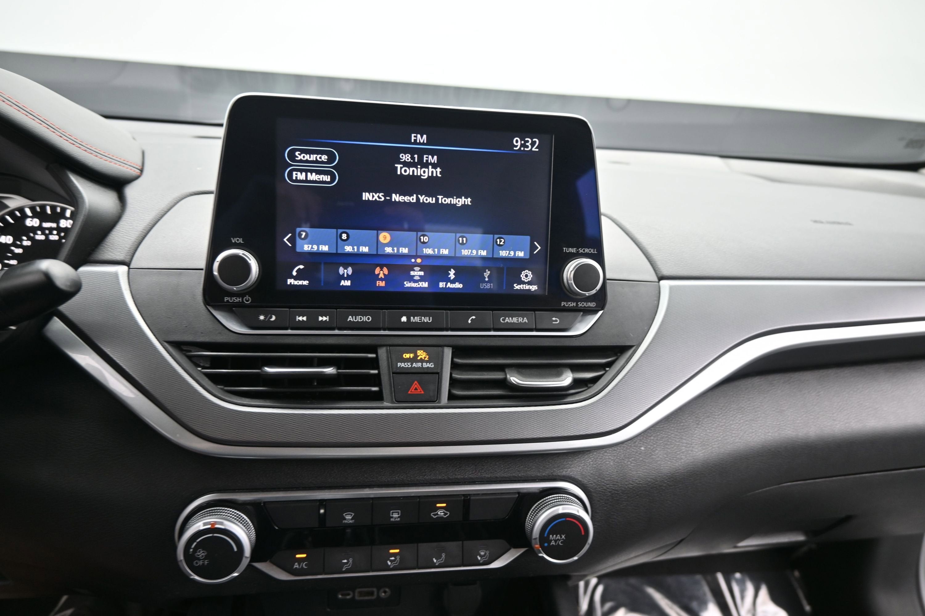 2024 Nissan ALTIMA SR