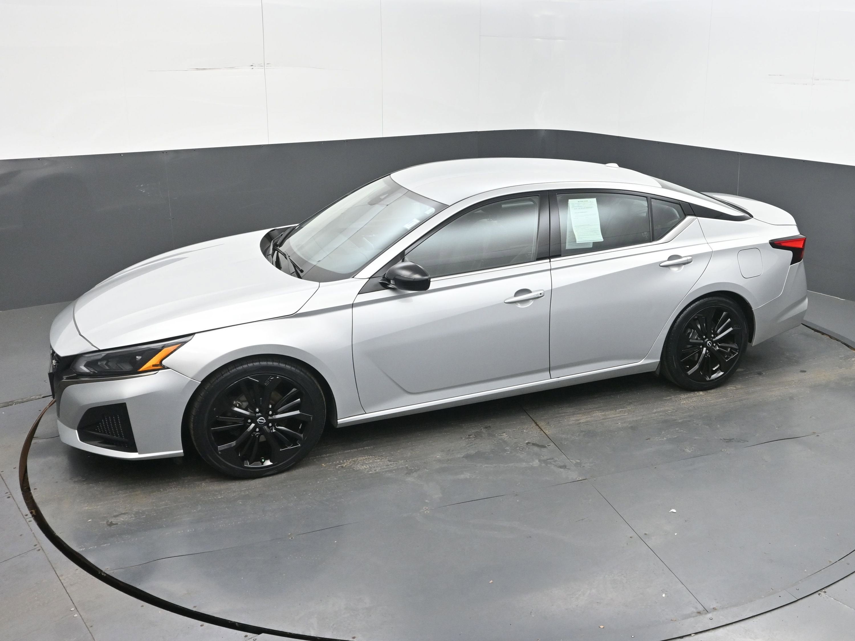 2024 Nissan ALTIMA SR