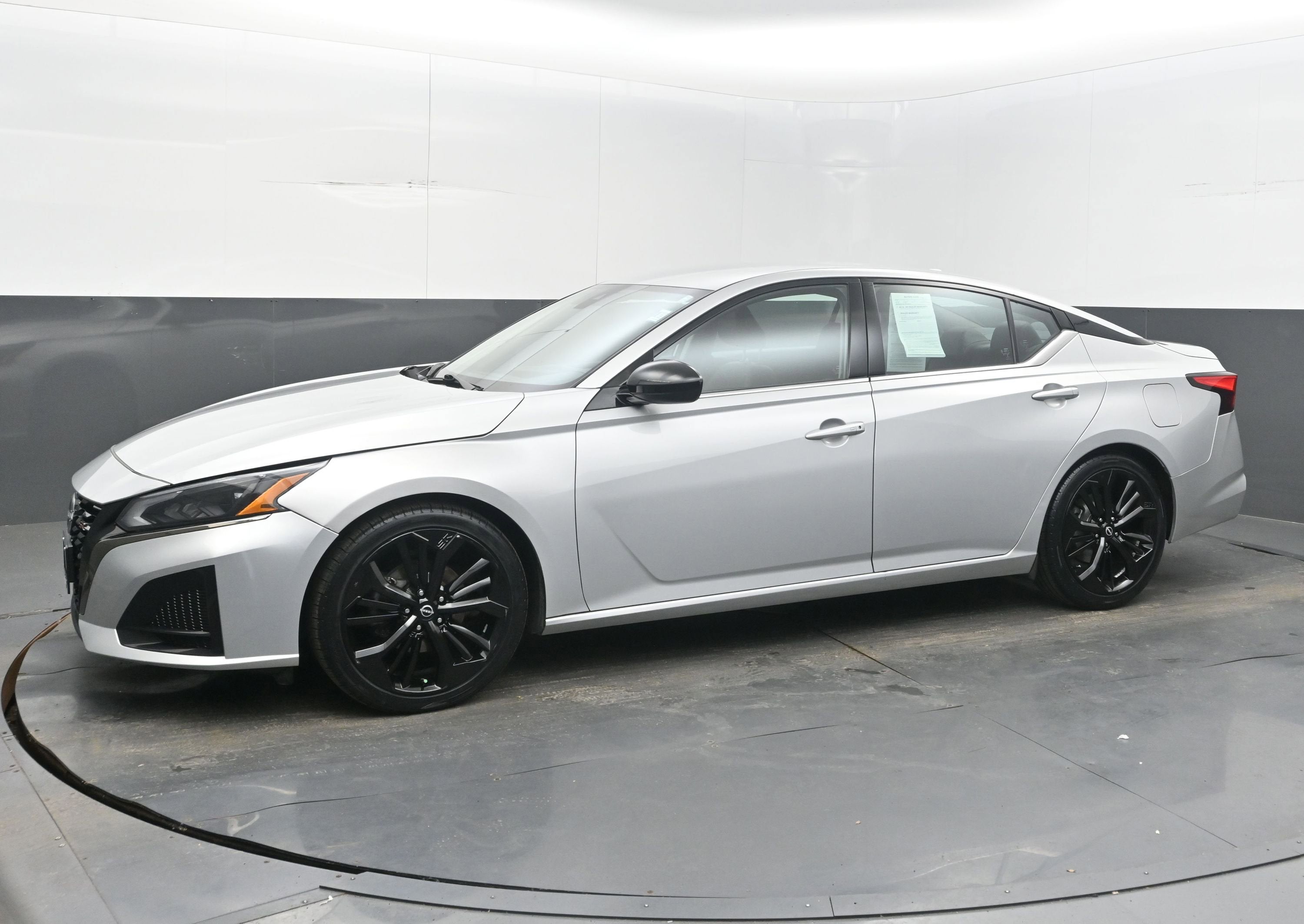 2024 Nissan ALTIMA SR