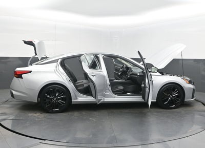 2024 Nissan ALTIMA SR