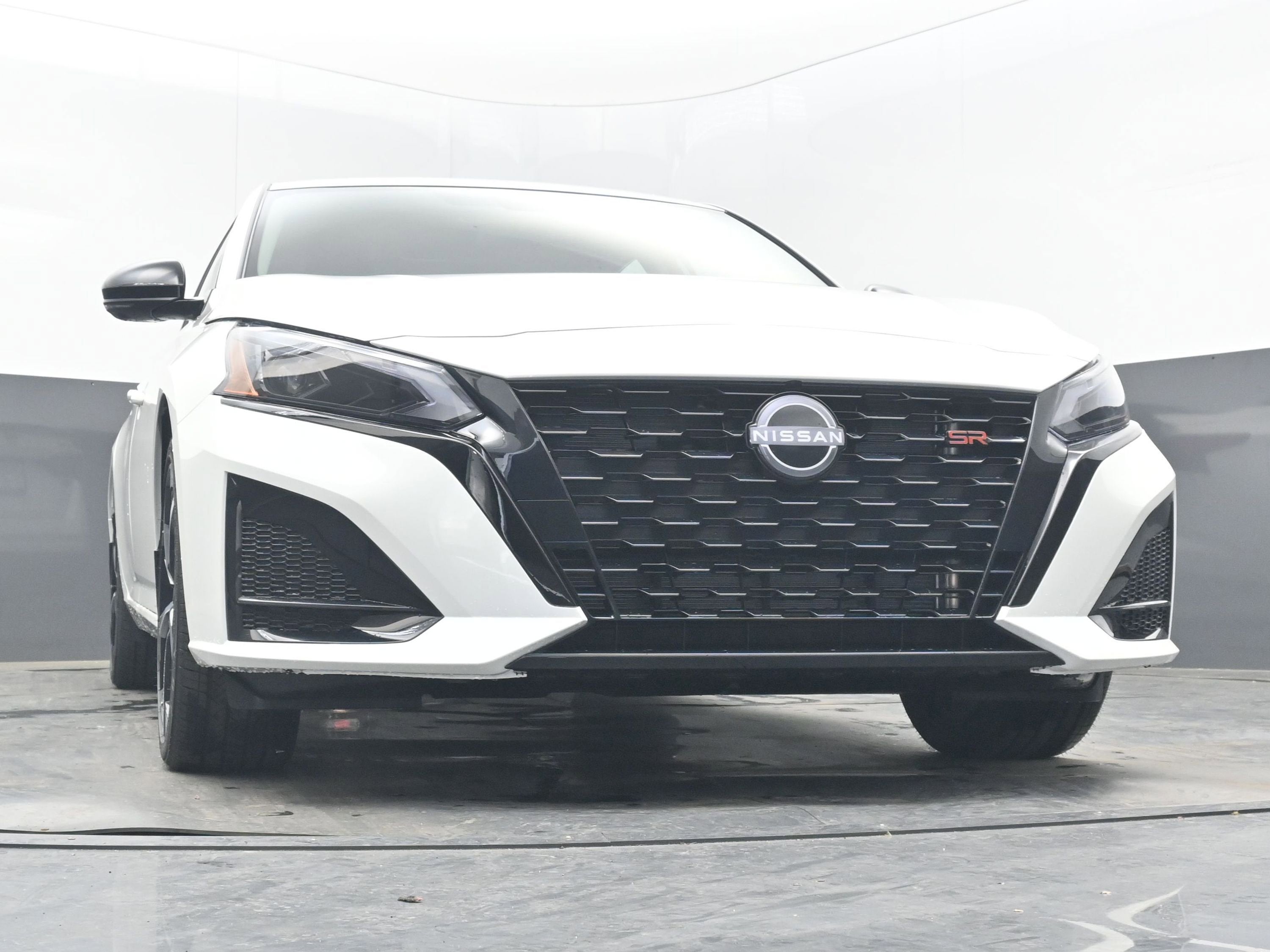 2026 Nissan ALTIMA SR