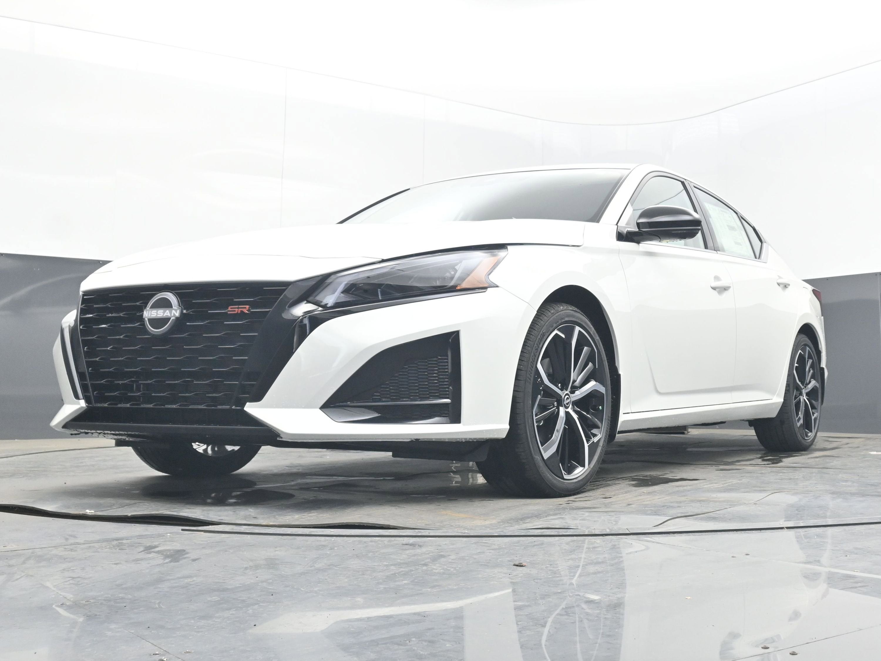 2026 Nissan ALTIMA SR