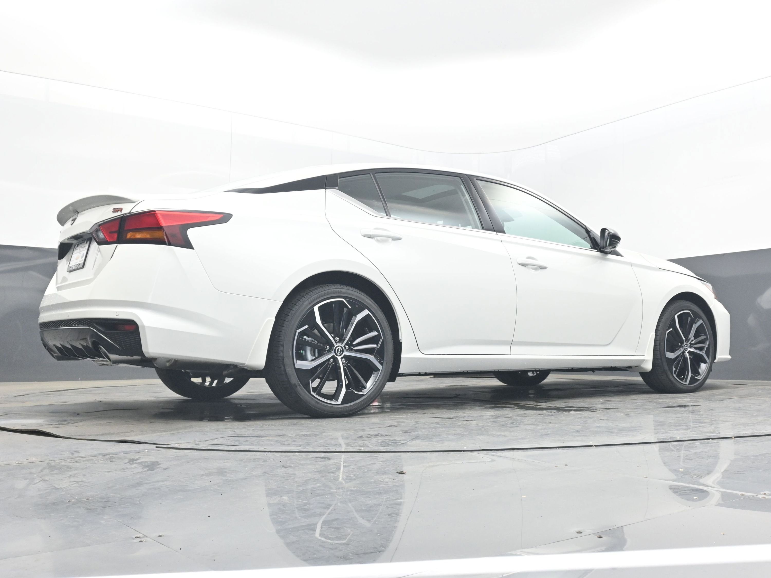 2026 Nissan ALTIMA SR