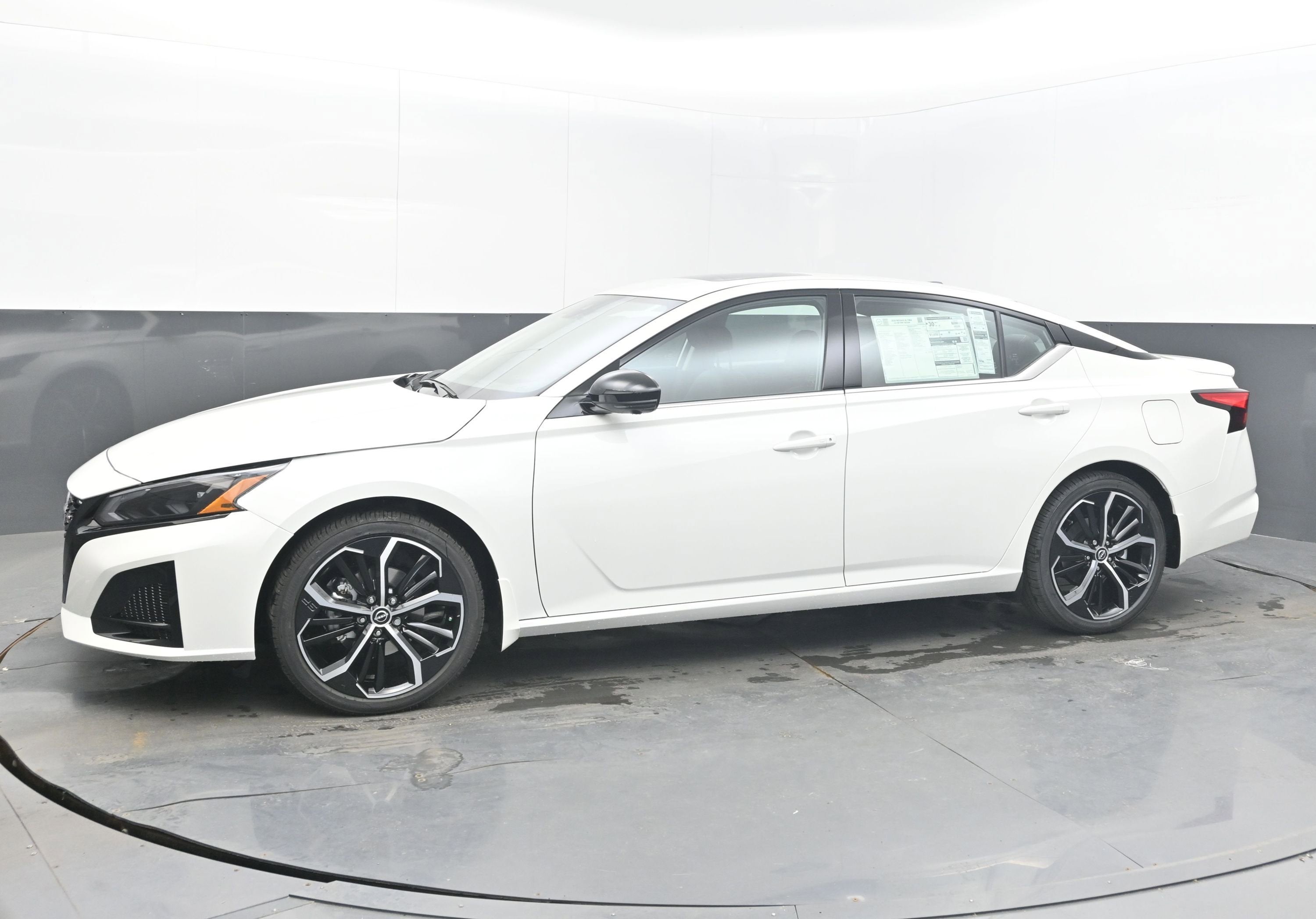 2026 Nissan ALTIMA SR