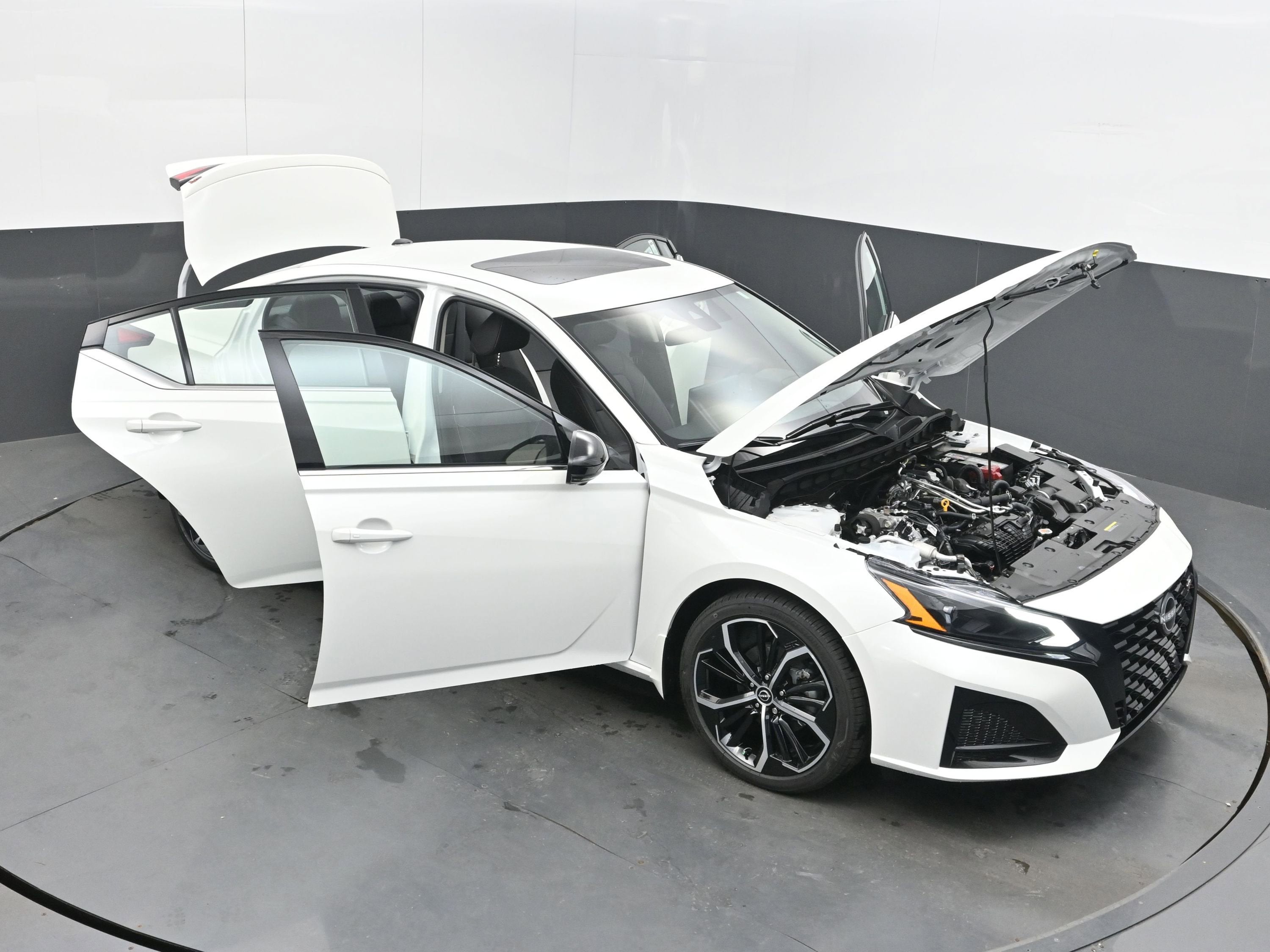 2026 Nissan ALTIMA SR