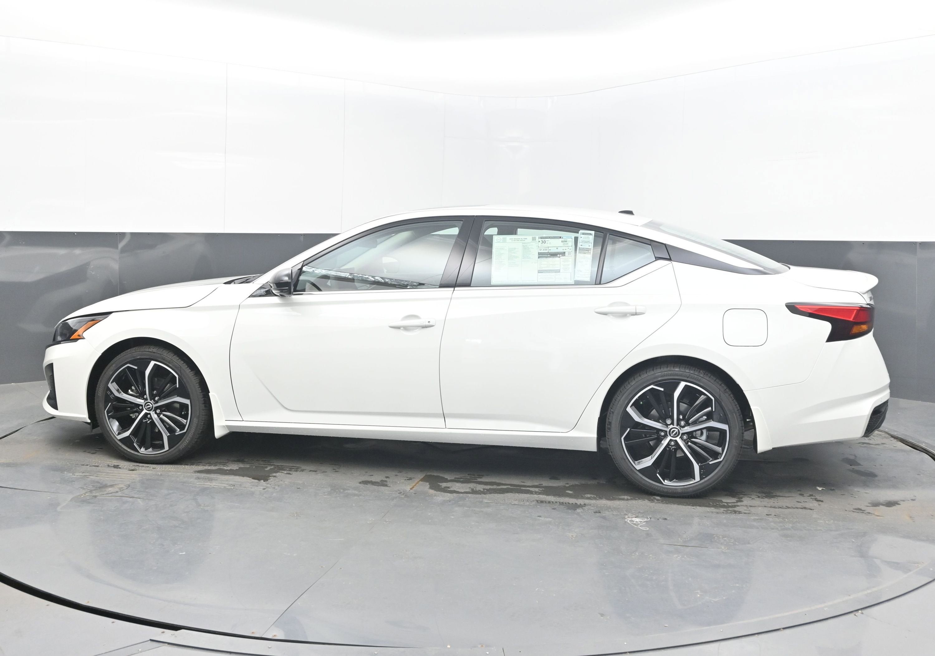 2026 Nissan ALTIMA SR