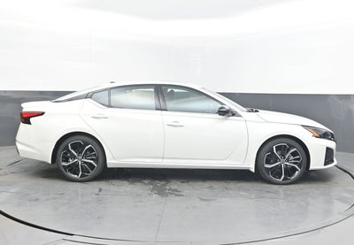 2026 Nissan ALTIMA SR