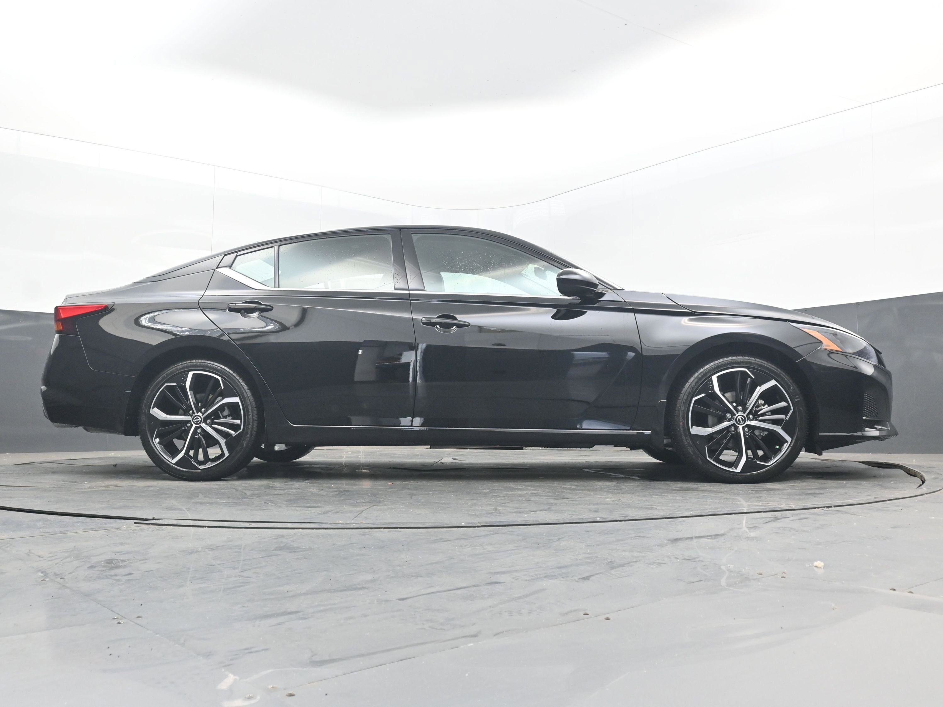 2026 Nissan ALTIMA SR