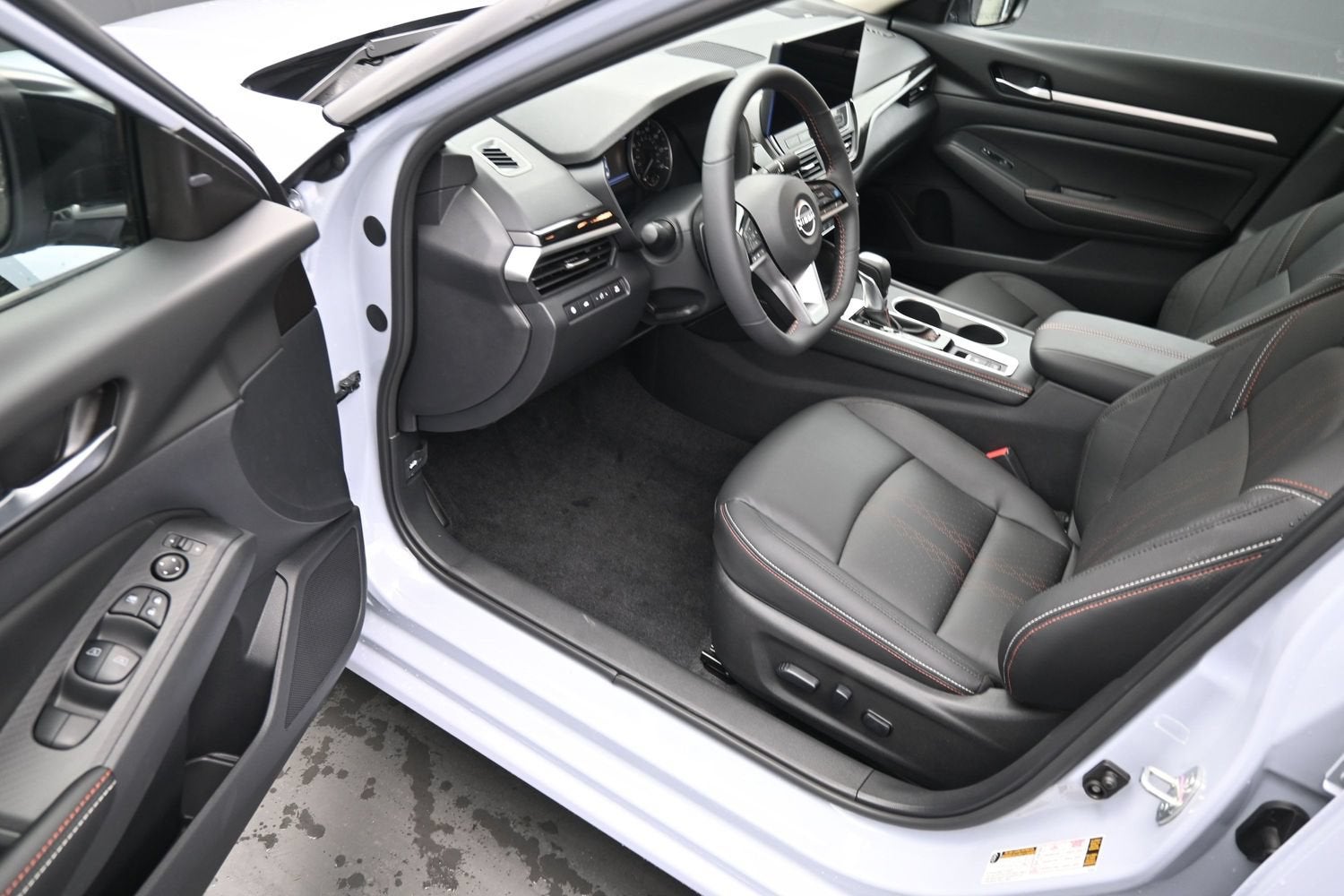 2026 Nissan ALTIMA SR