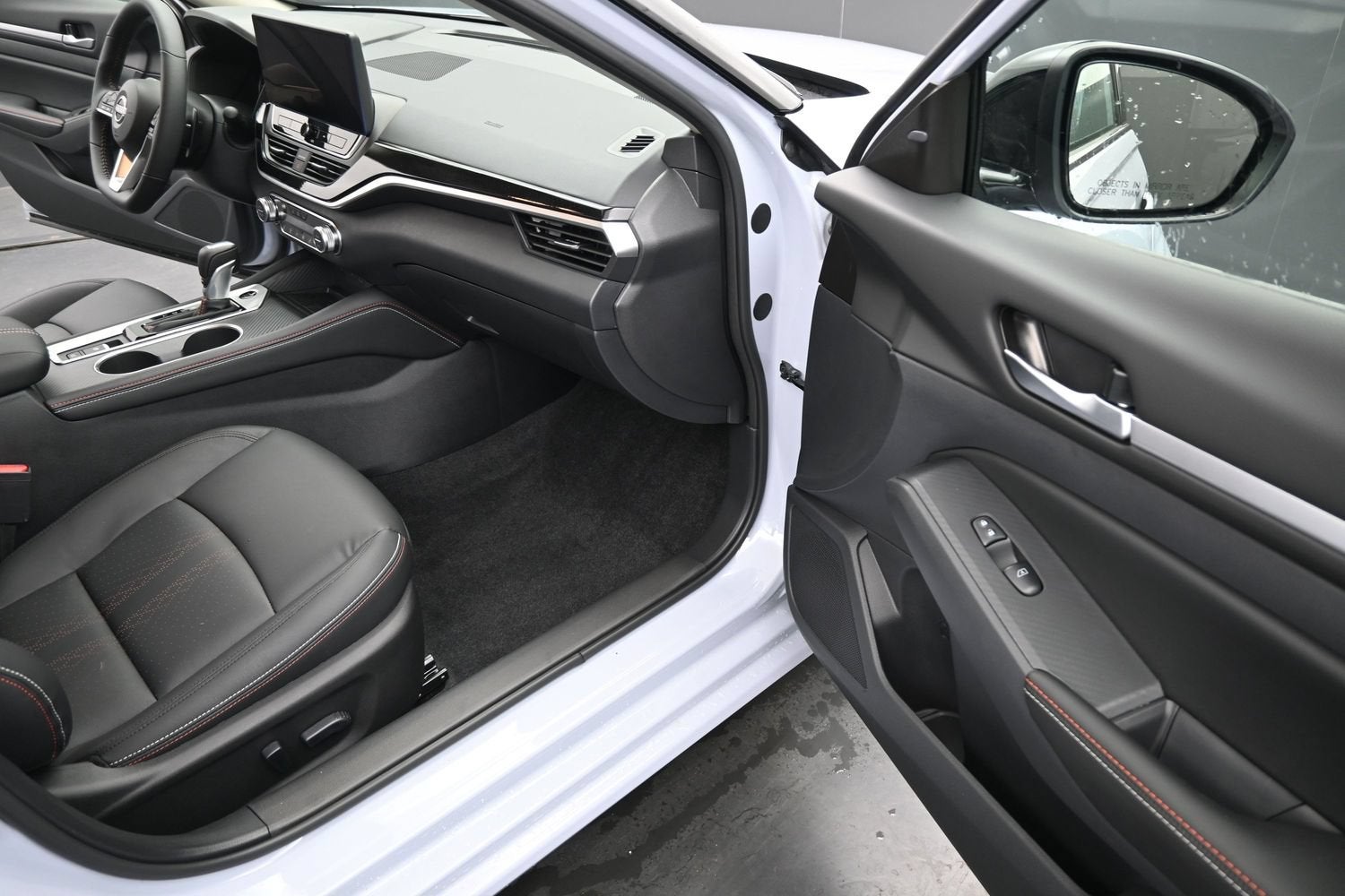 2026 Nissan ALTIMA SR