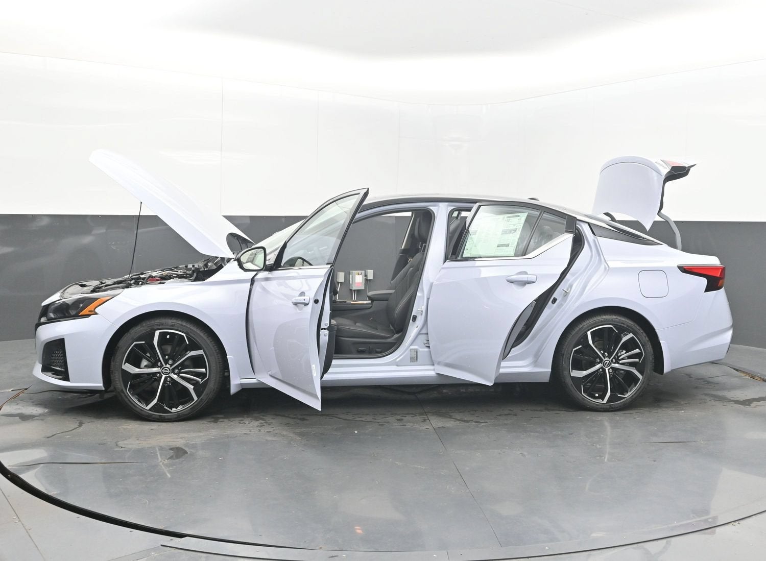 2026 Nissan ALTIMA SR
