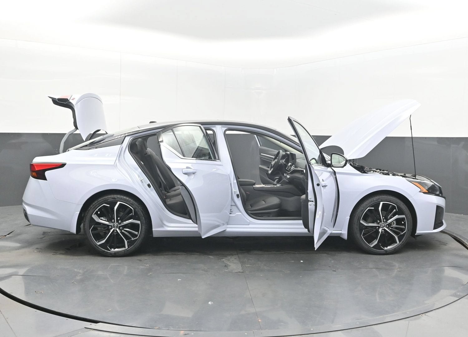 2026 Nissan ALTIMA SR
