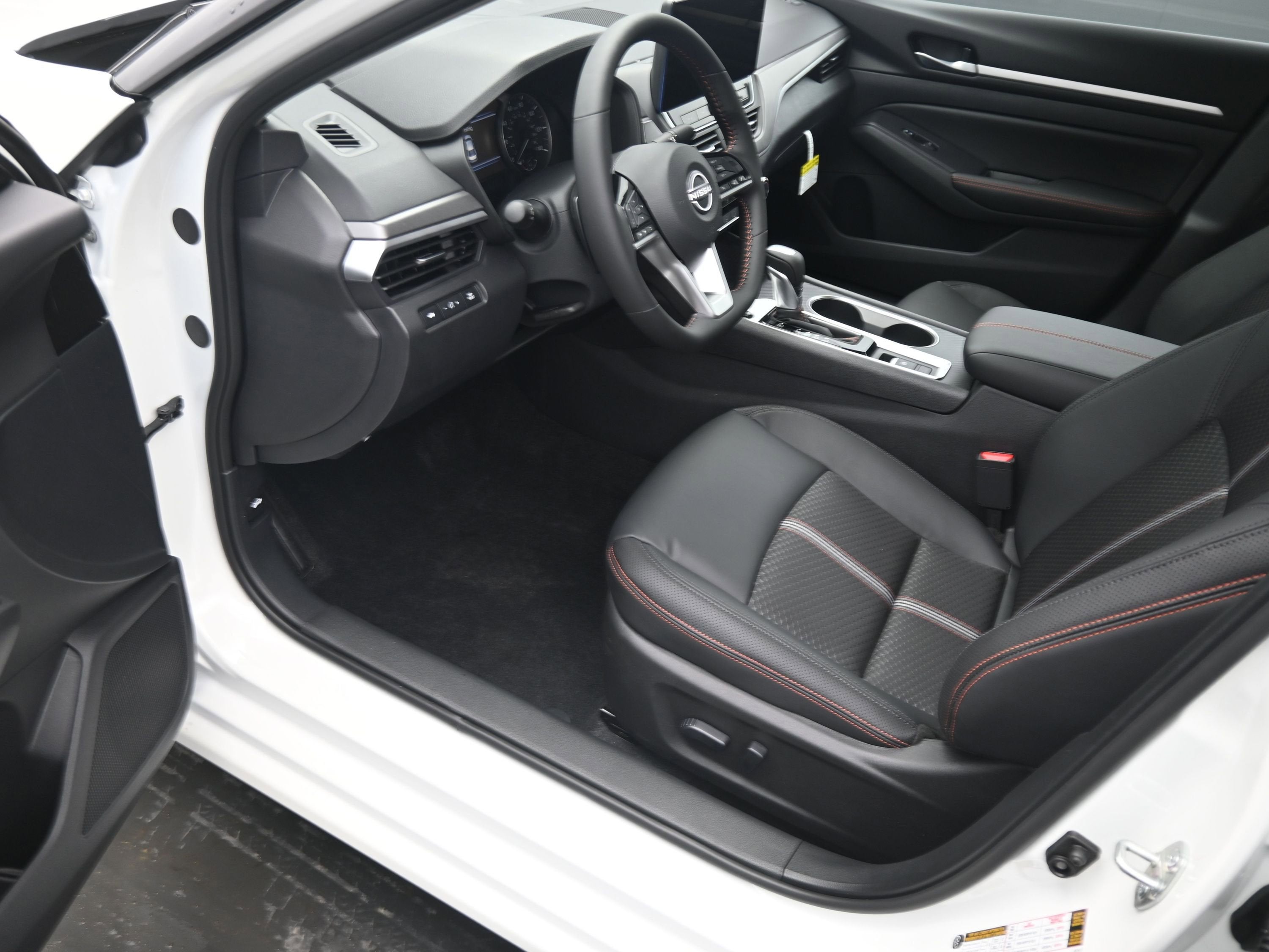 2026 Nissan ALTIMA SR