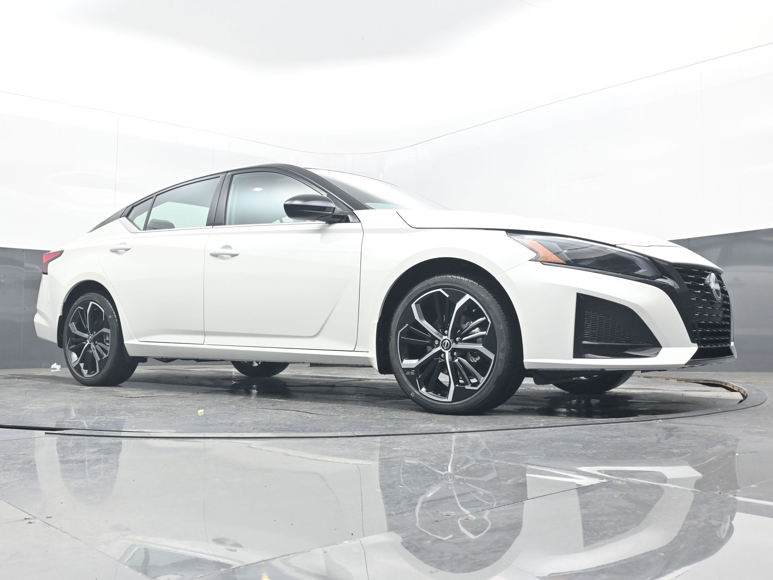 2026 Nissan ALTIMA SR