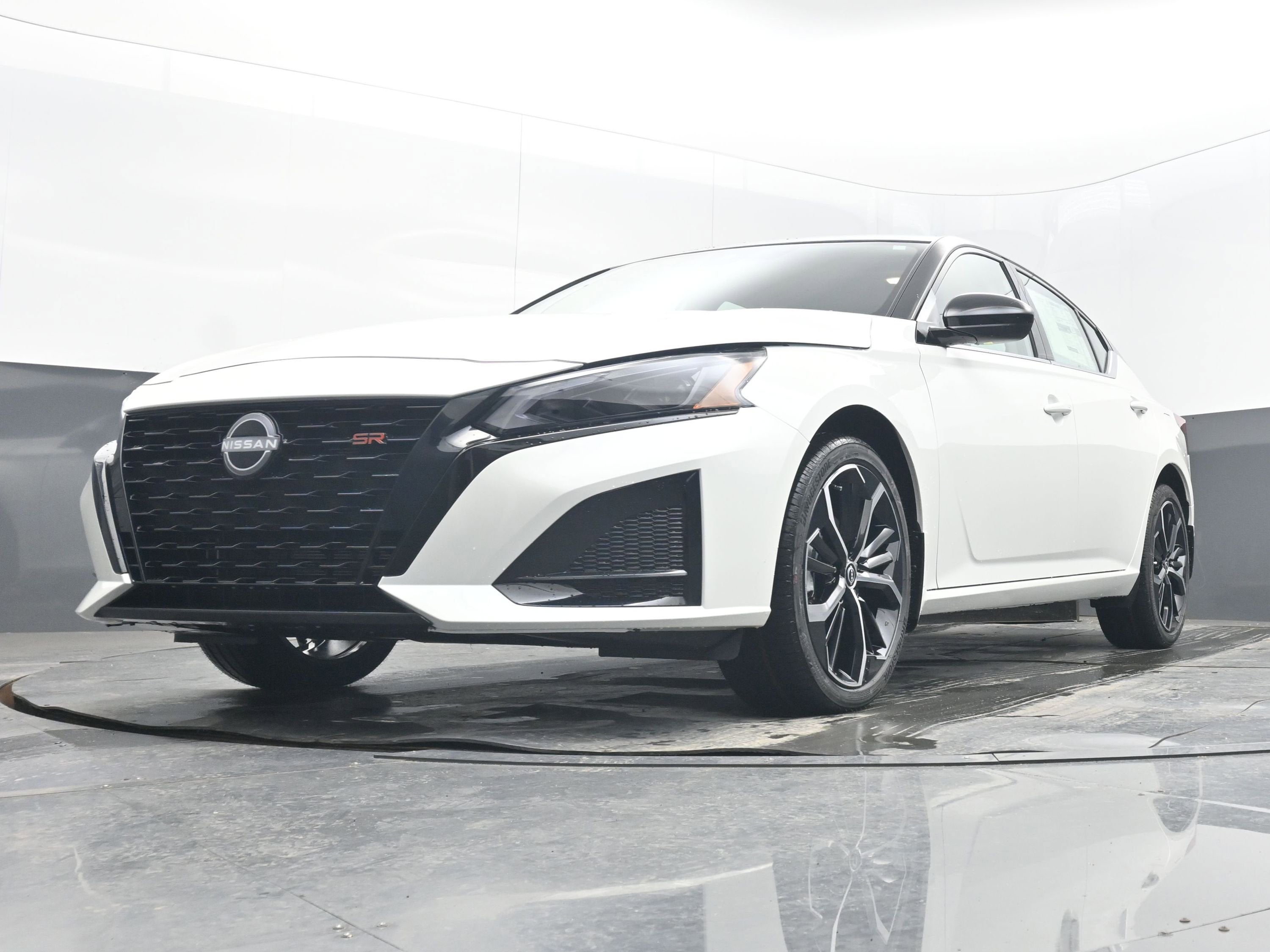 2026 Nissan ALTIMA SR