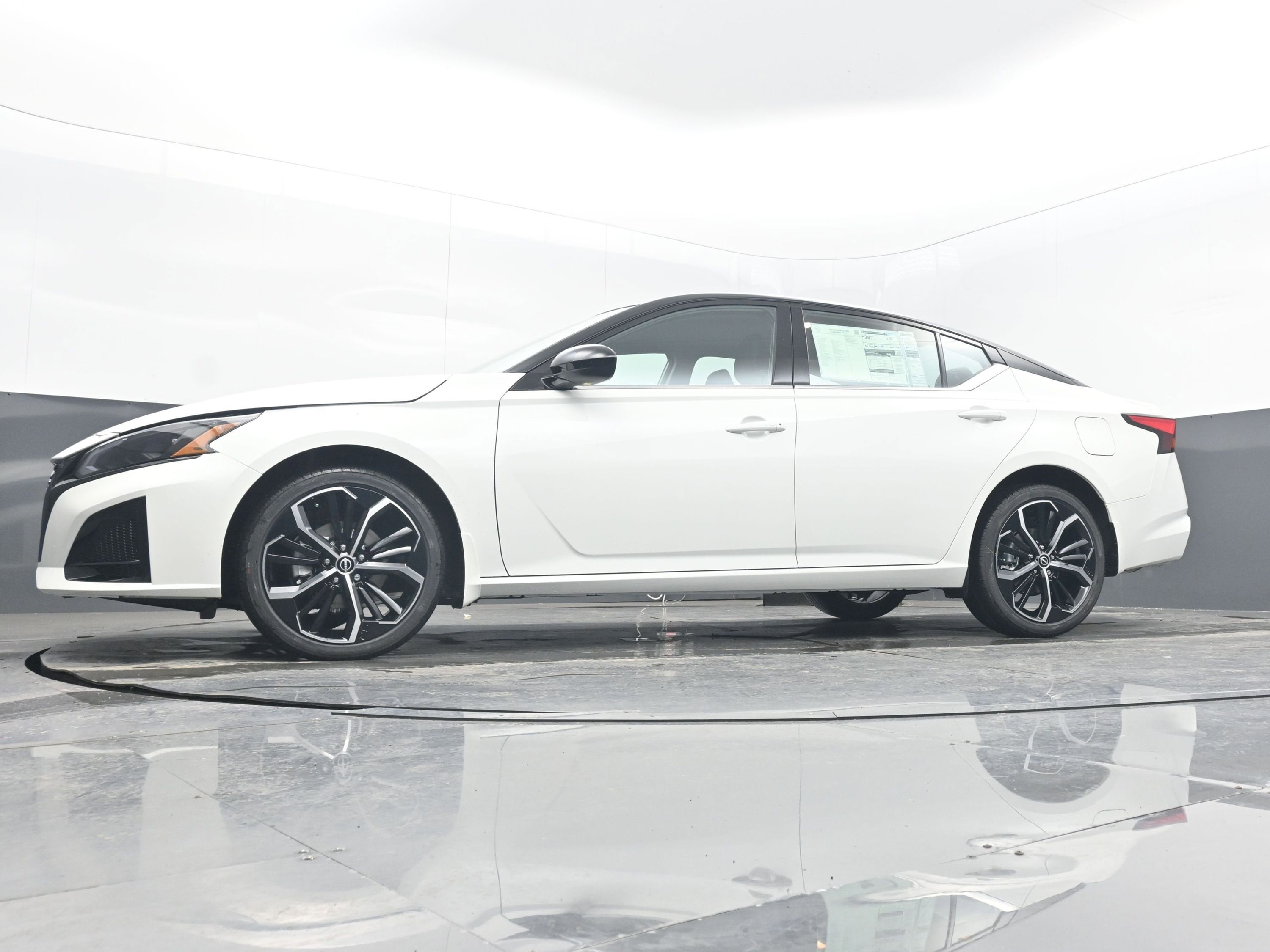 2026 Nissan ALTIMA SR