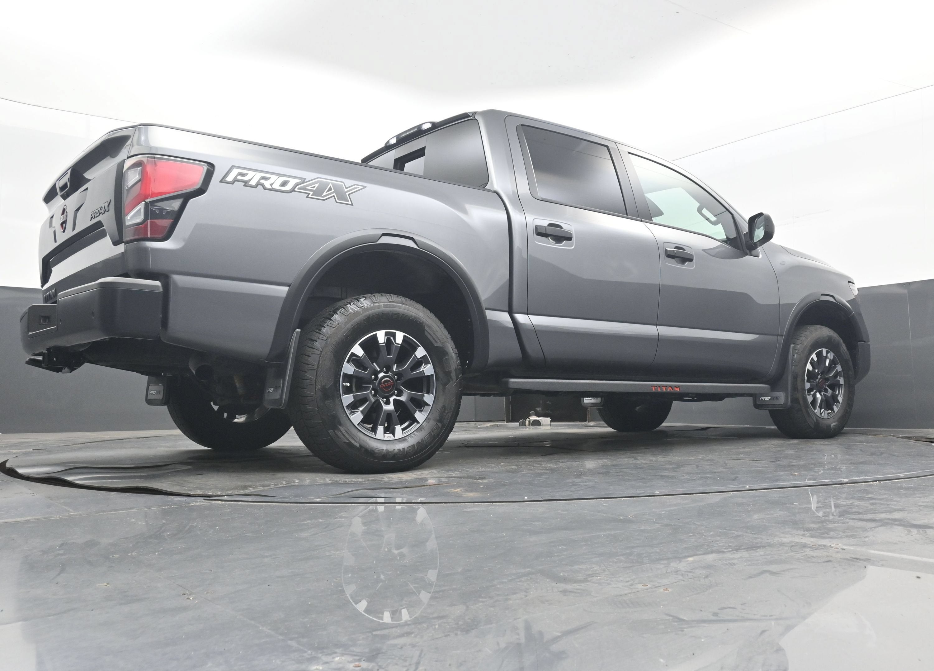2024 Nissan Titan PRO-4X