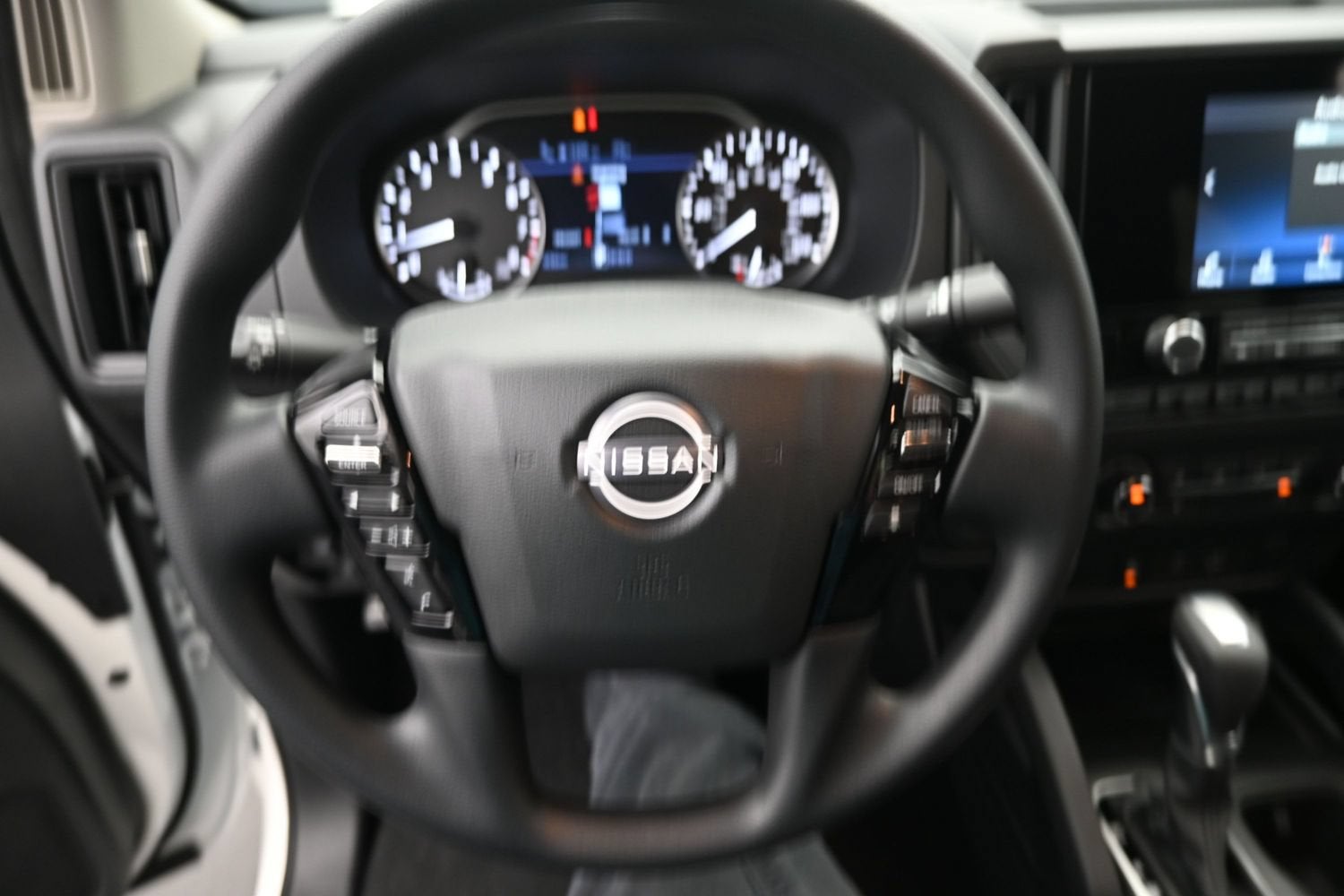 2027 Nissan FRONTIER S