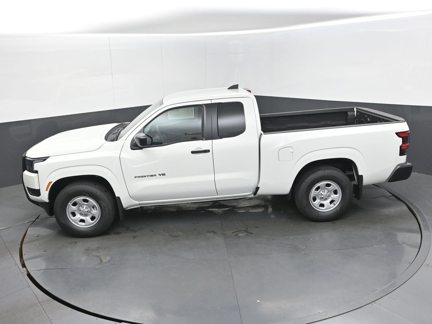2027 Nissan FRONTIER S