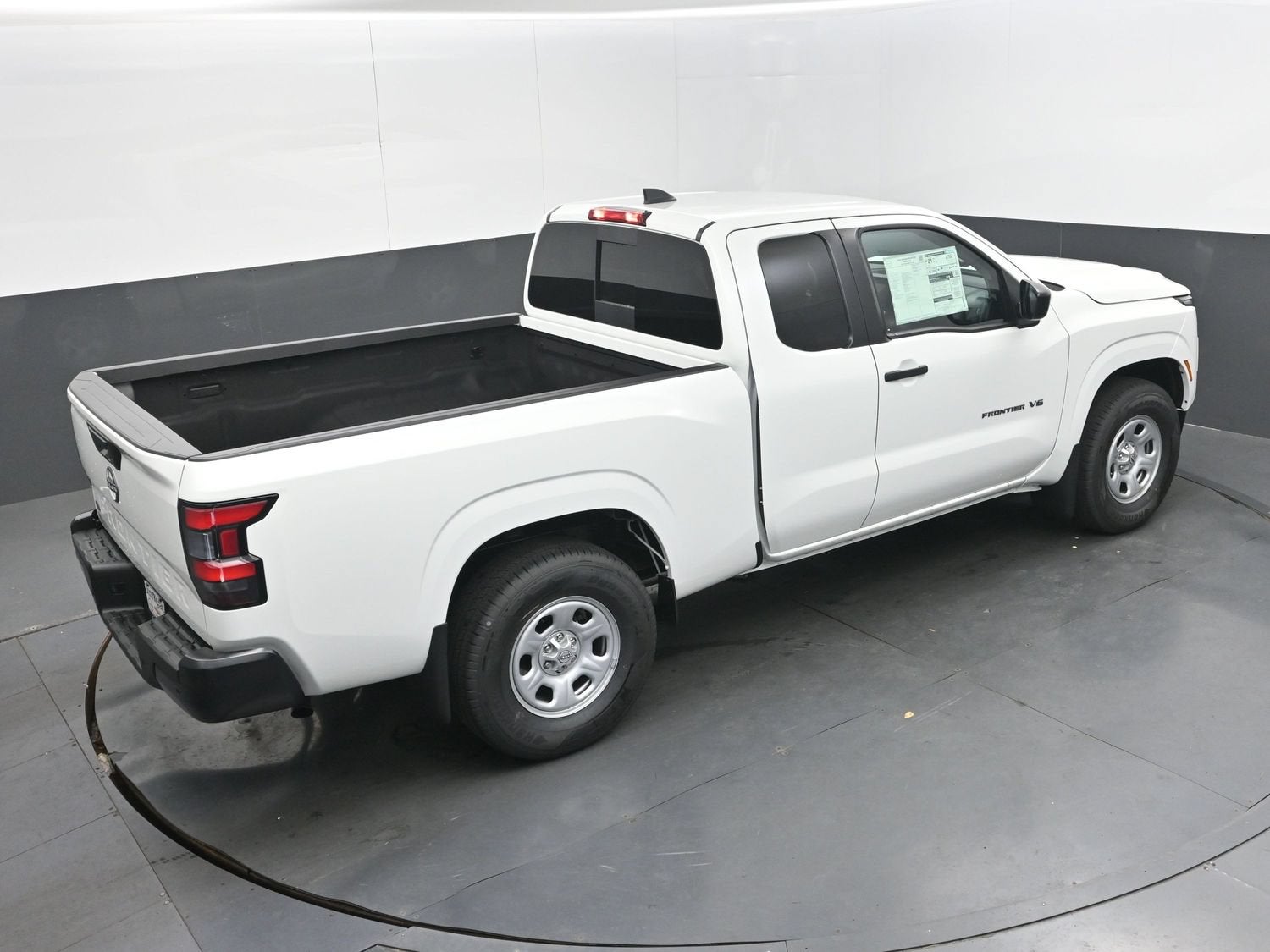 2027 Nissan FRONTIER S