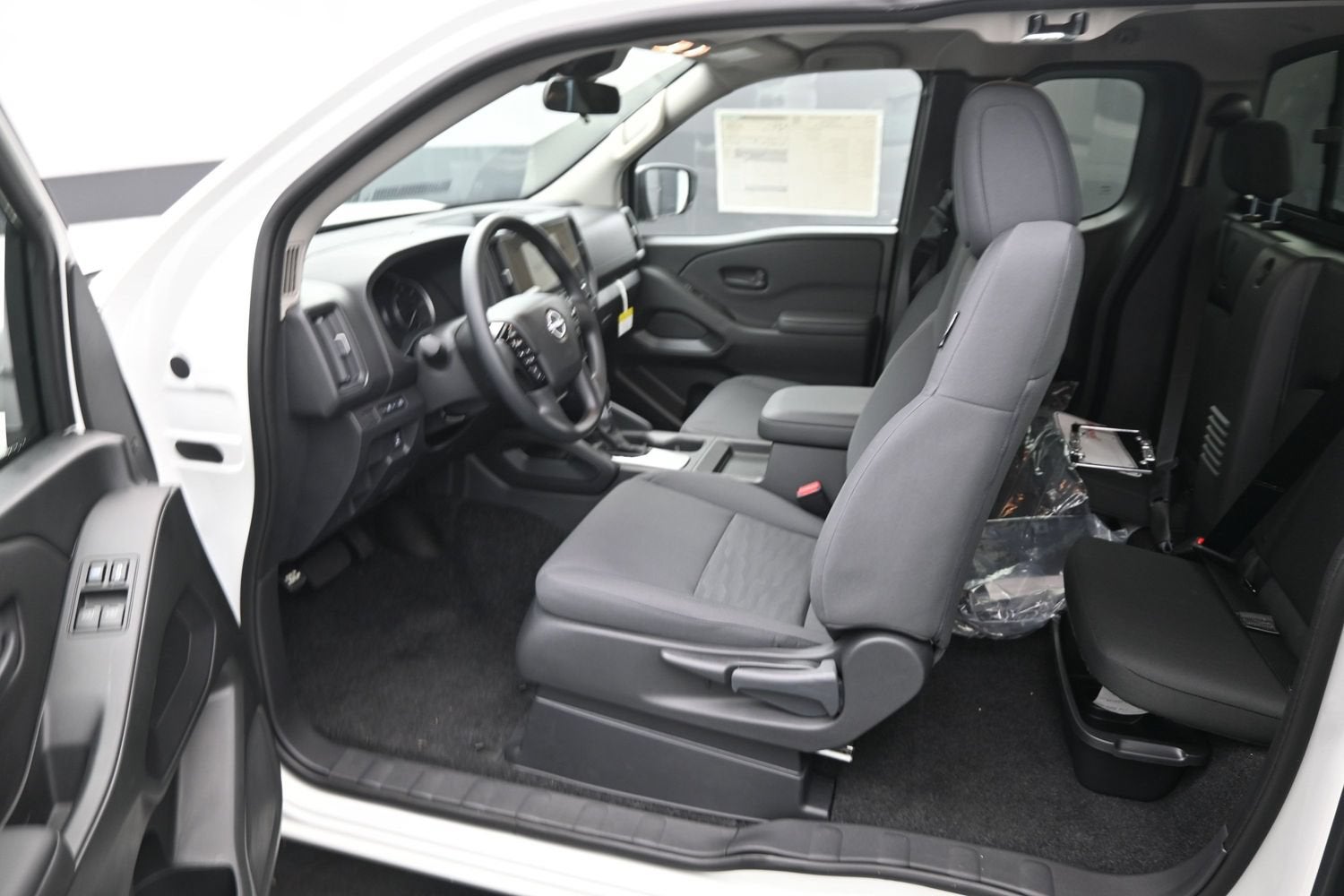 2027 Nissan FRONTIER S