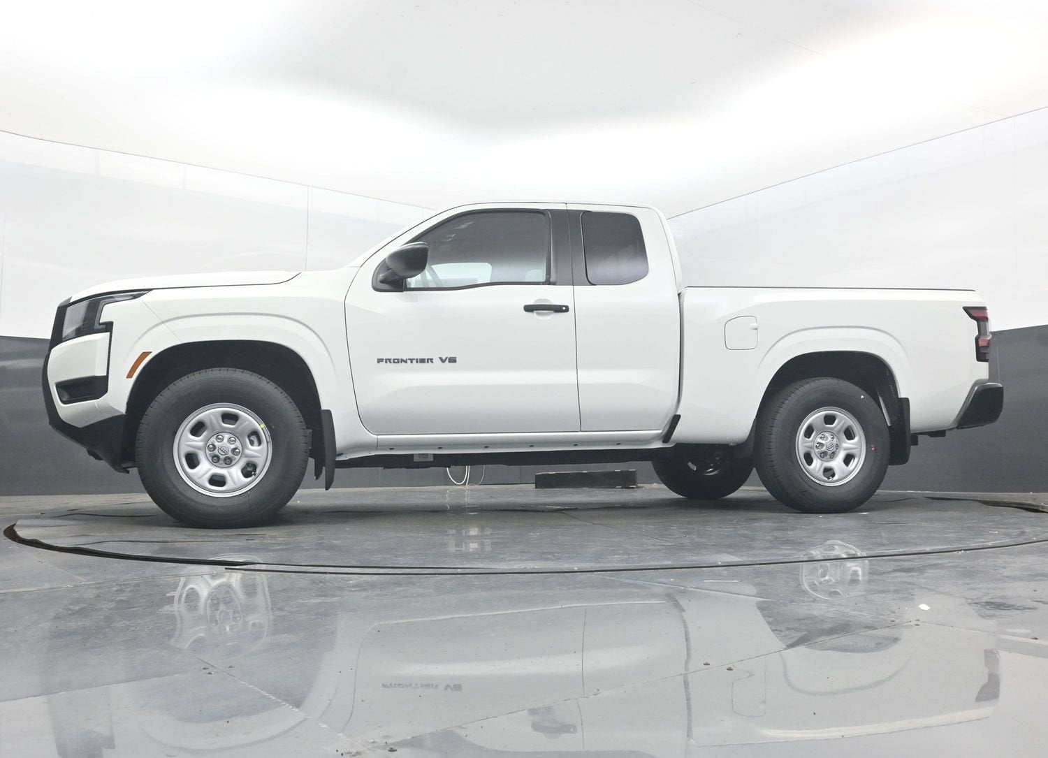 2027 Nissan FRONTIER S