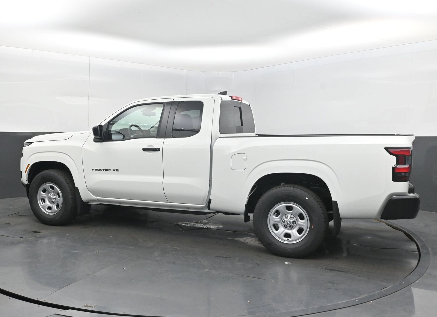 2027 Nissan FRONTIER S