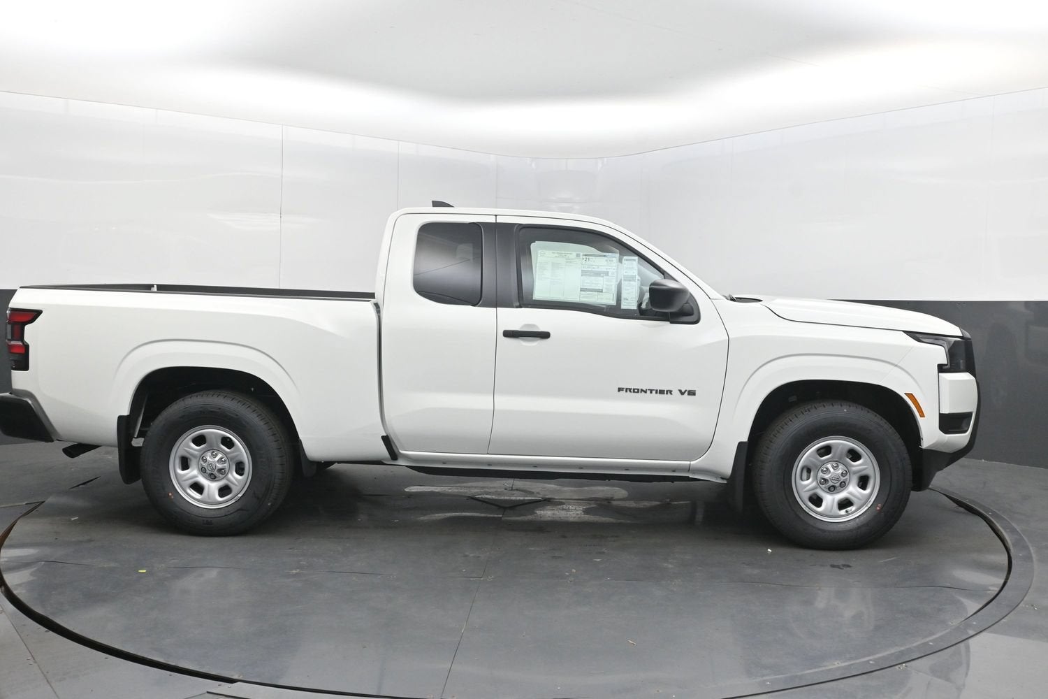 2027 Nissan FRONTIER S