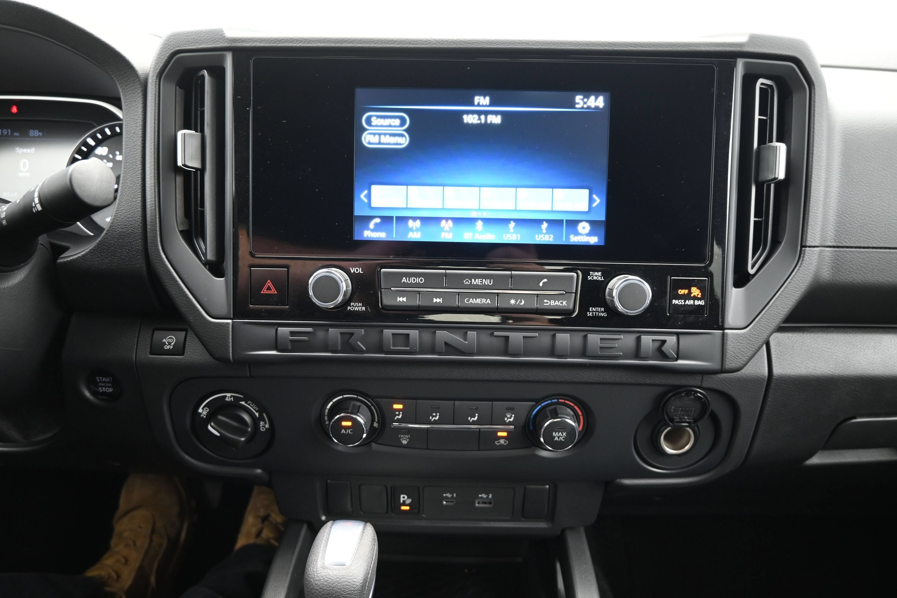 2026 Nissan FRONTIER S