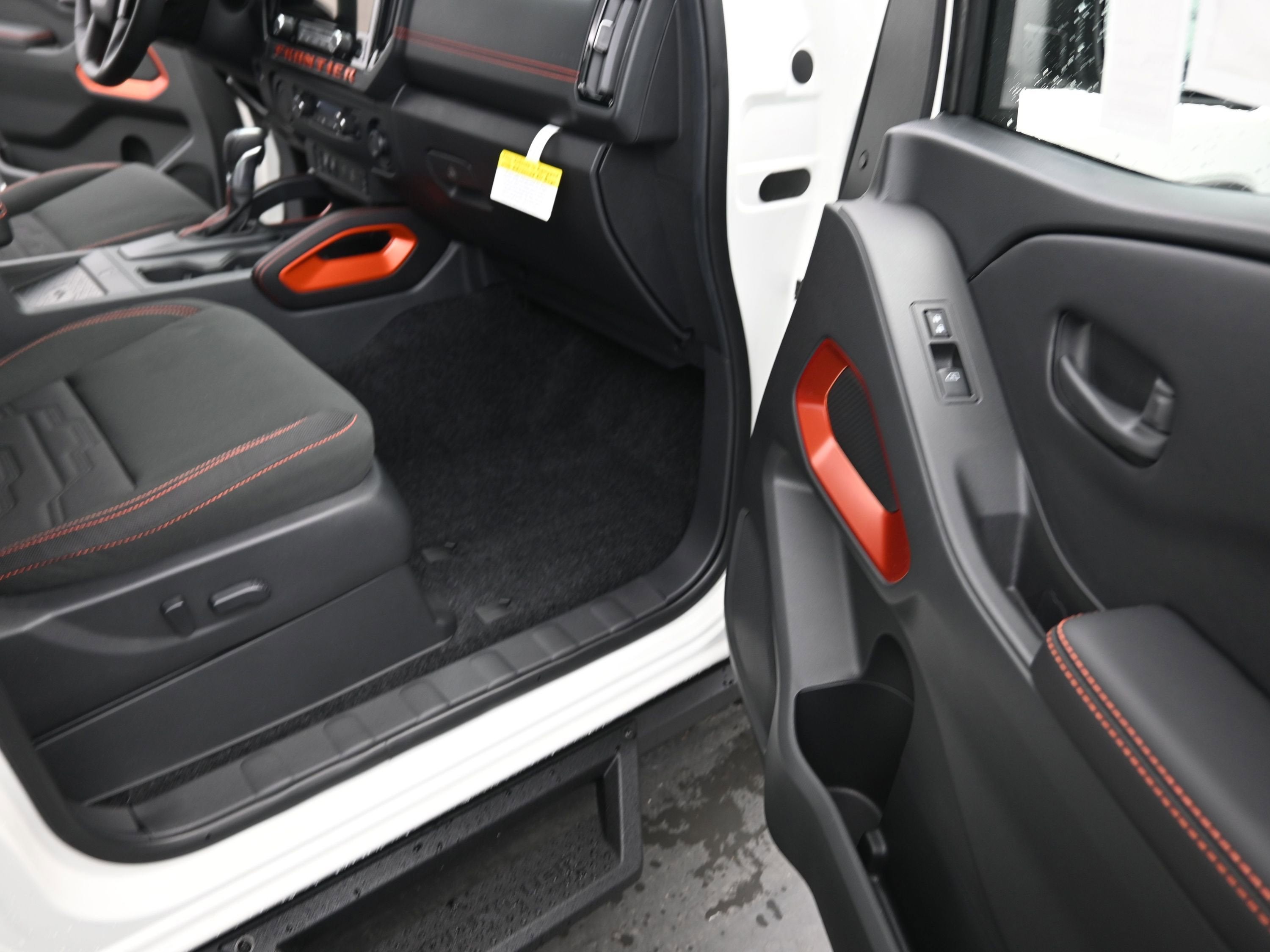 2026 Nissan FRONTIER PRO-X