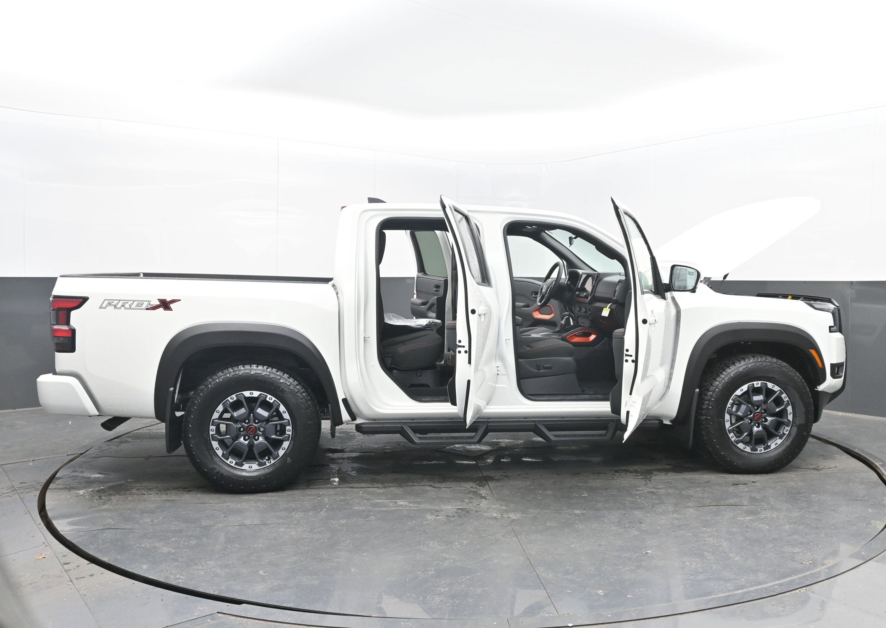 2026 Nissan FRONTIER PRO-X