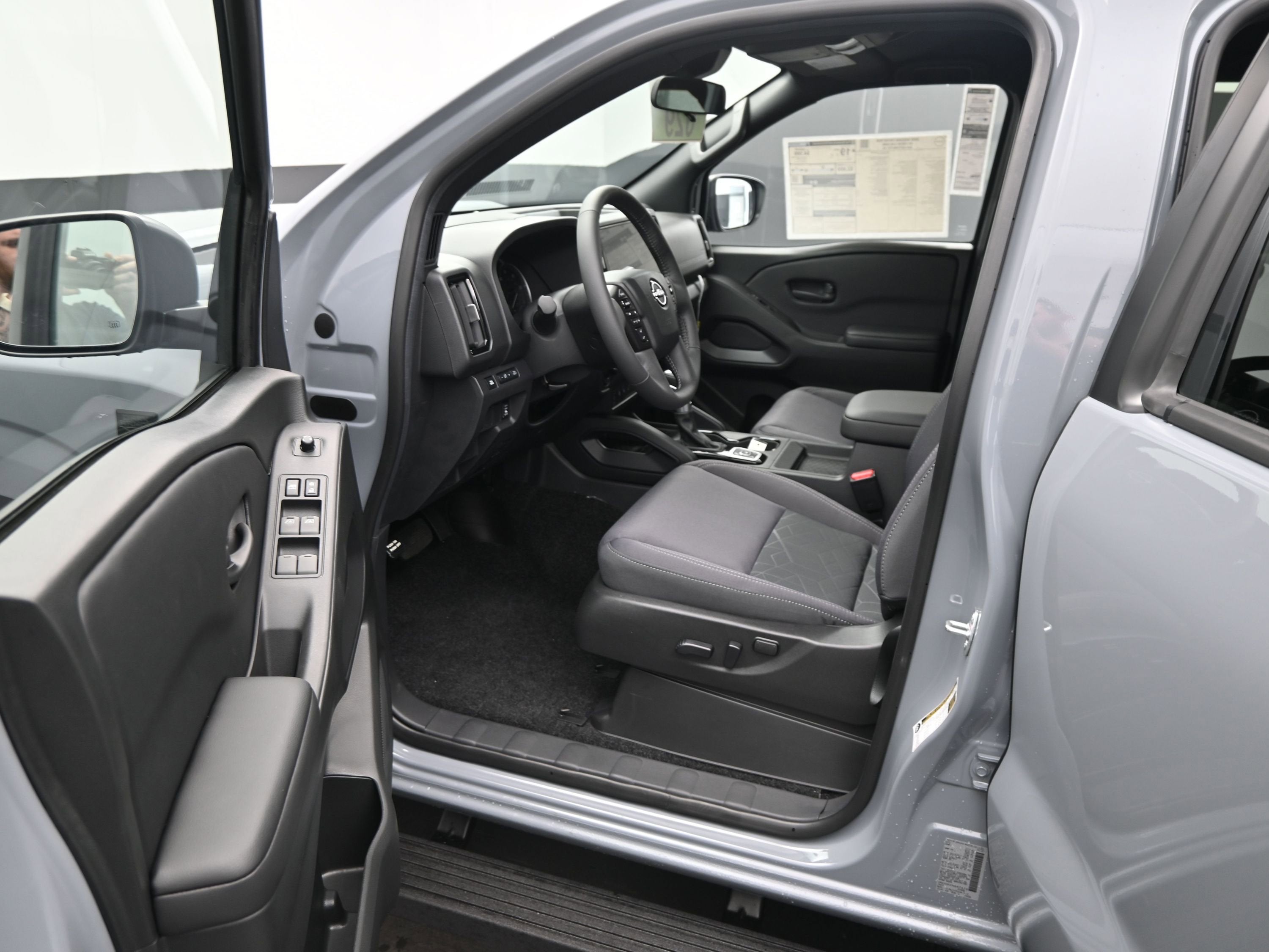 2026 Nissan FRONTIER PRO-X