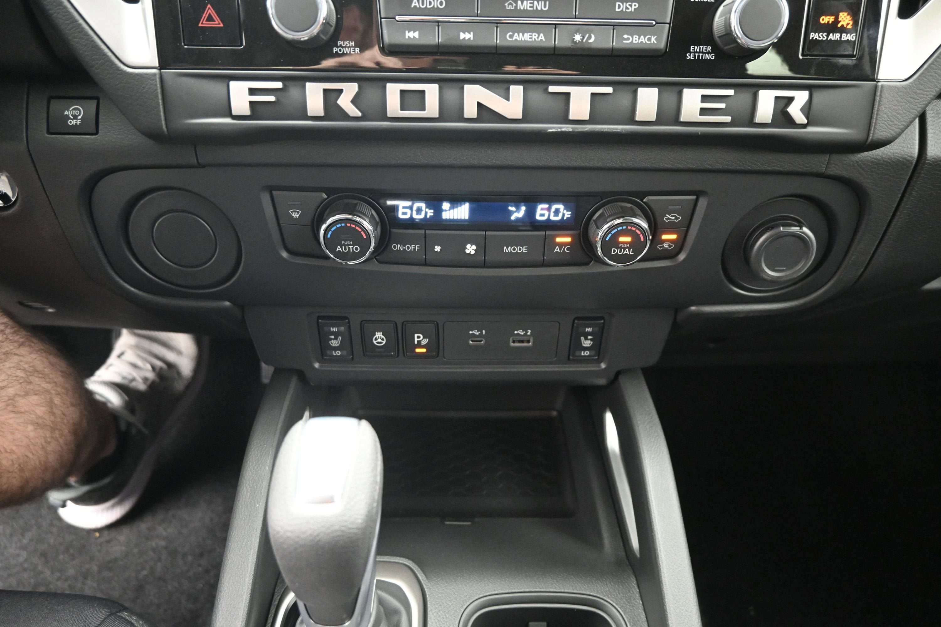 2026 Nissan FRONTIER SV