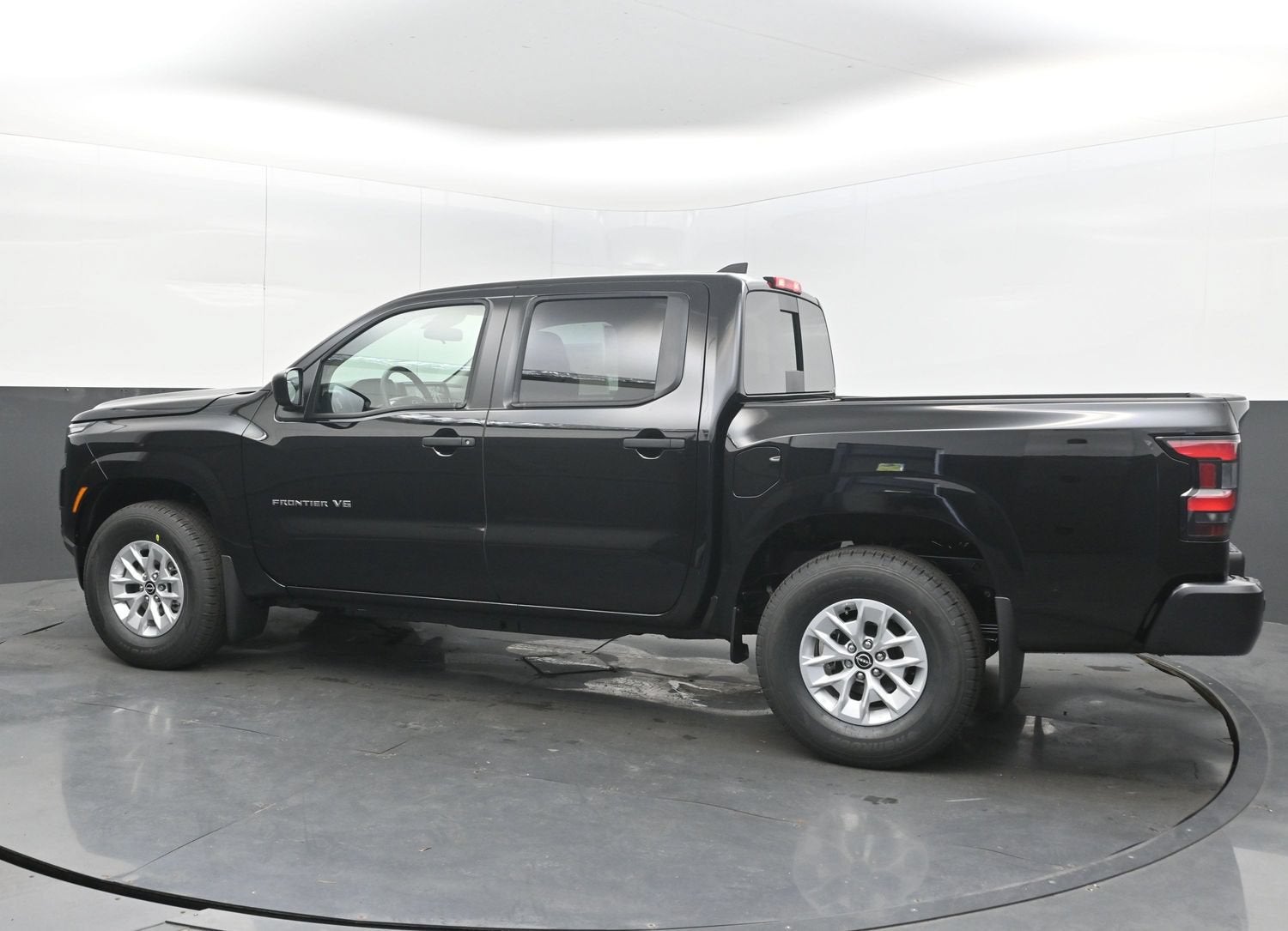 2027 Nissan FRONTIER S